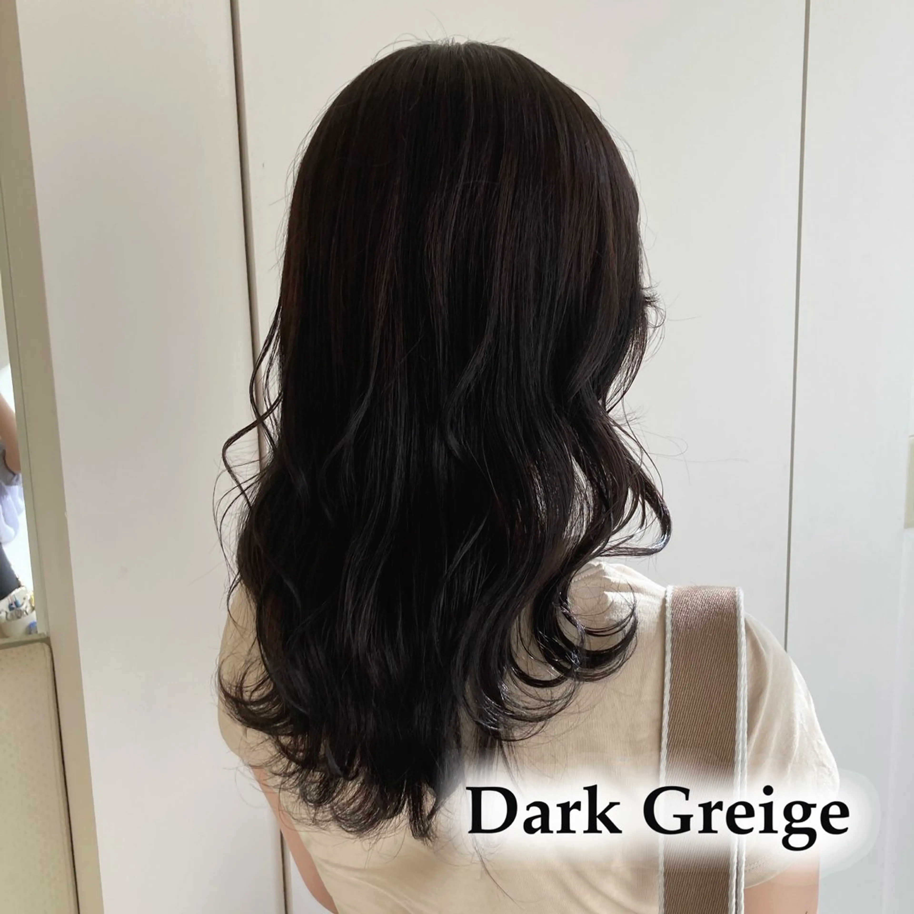 セミロング カラー 透明感カラー ダークグレー ダークグレージュ グレージュ ParveMix￤ 出石 菜々🥂のヘアスタイル