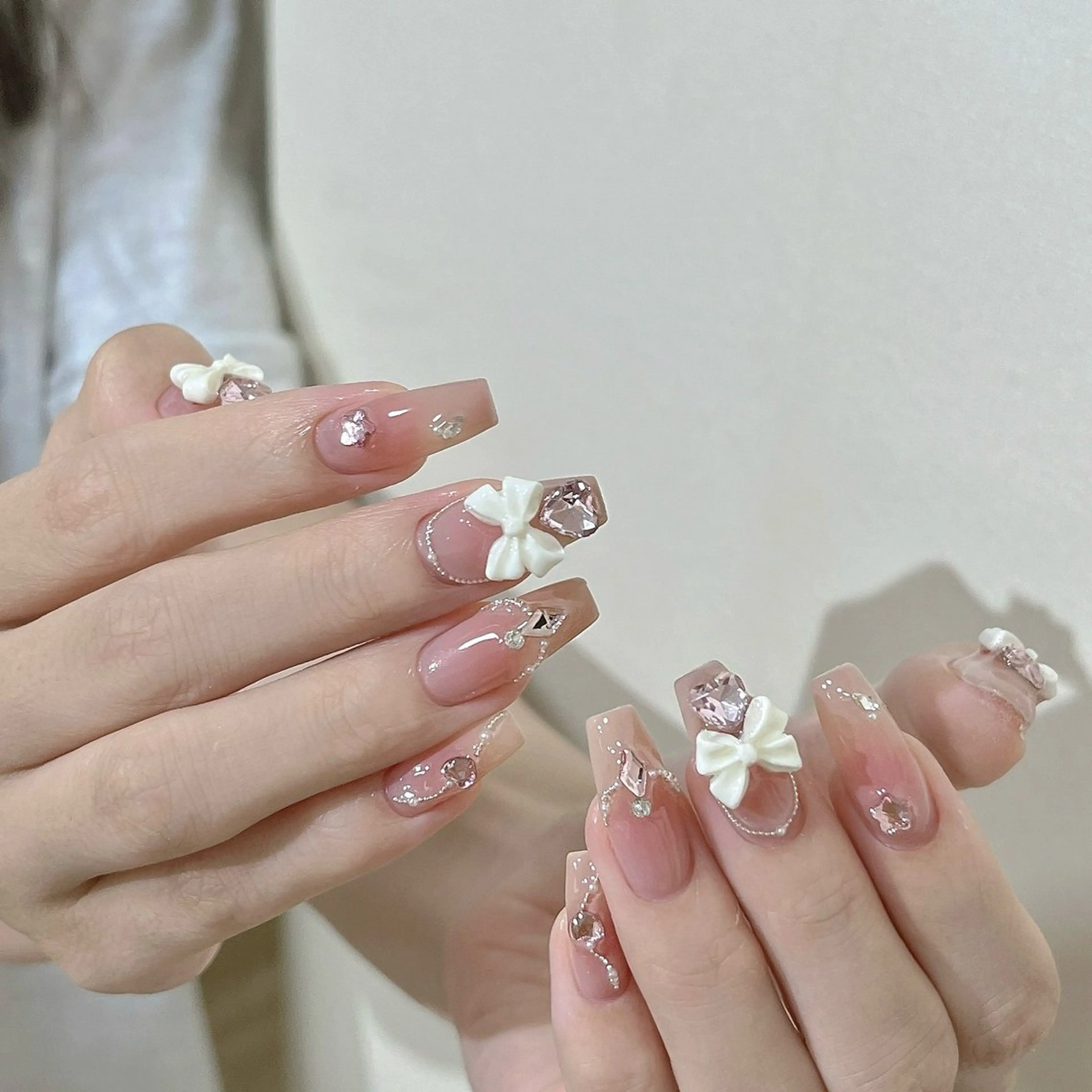 ネイル ハンドネイル Iris  Nail所属・akige akigeのネイルデザイン