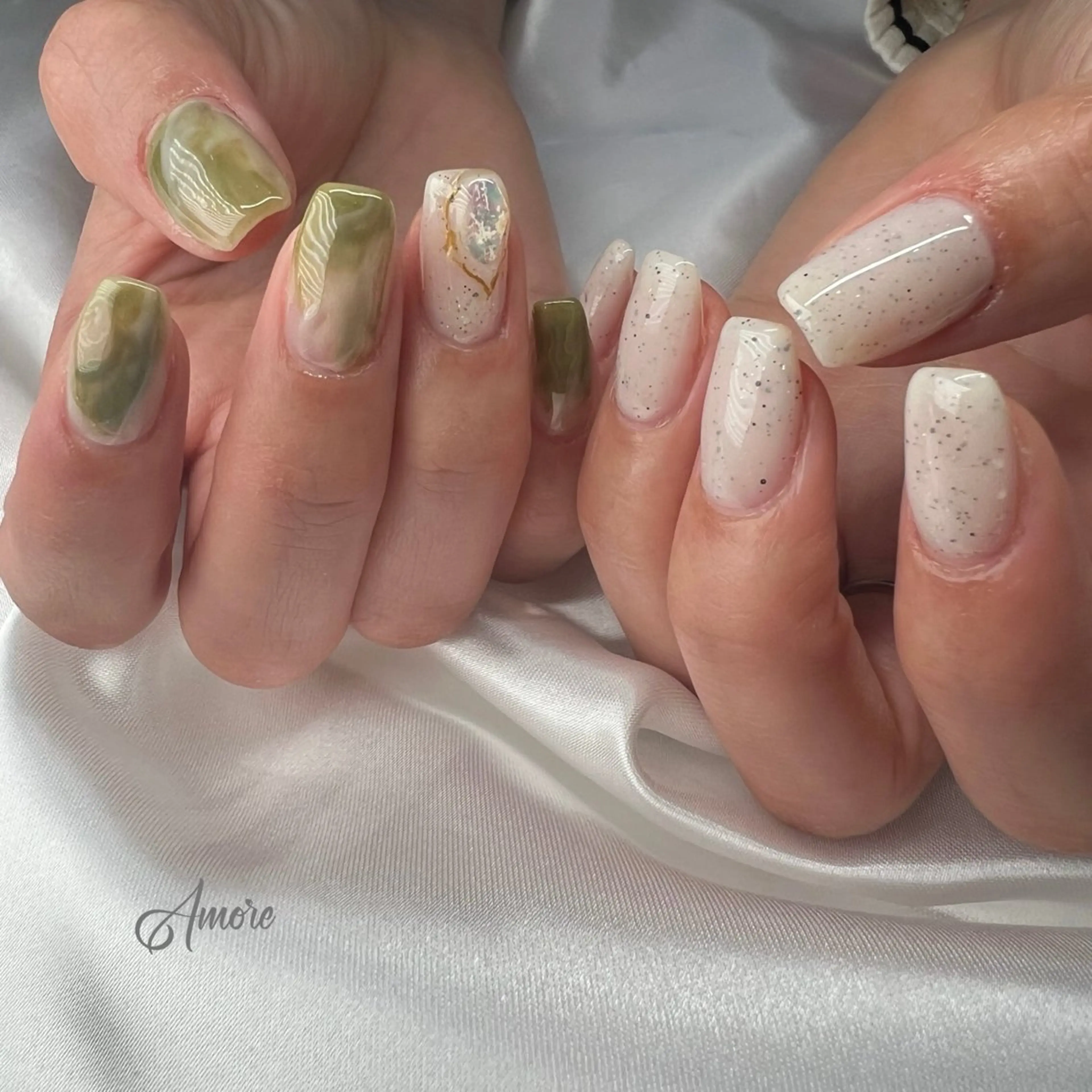 ネイル ジェルネイル キラキラネイル 韓国ネイル マグネットネイル パラジェル You kyehwaのネイルデザイン