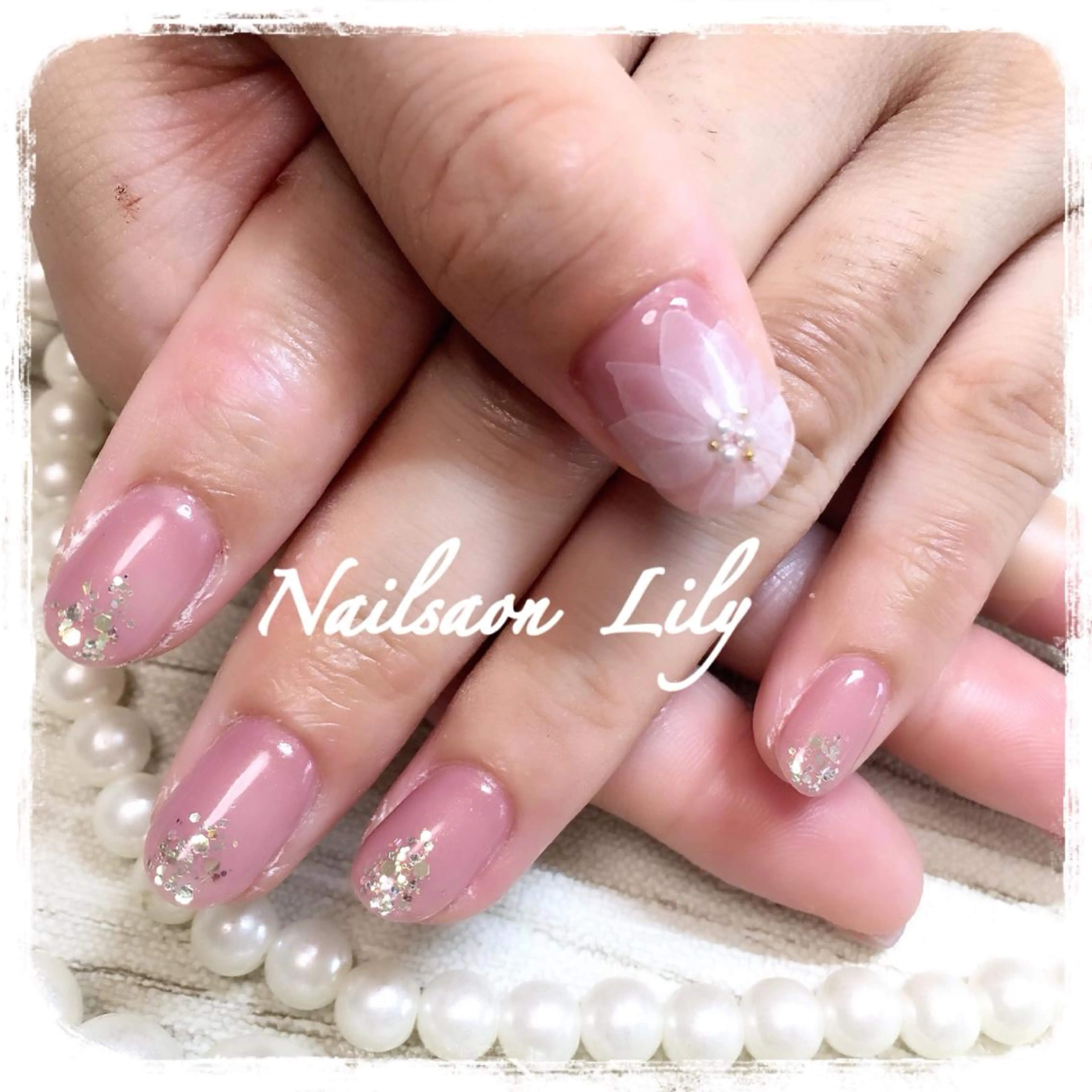 ネイル フラワーネイル Nailsalon Lilyのネイルデザイン