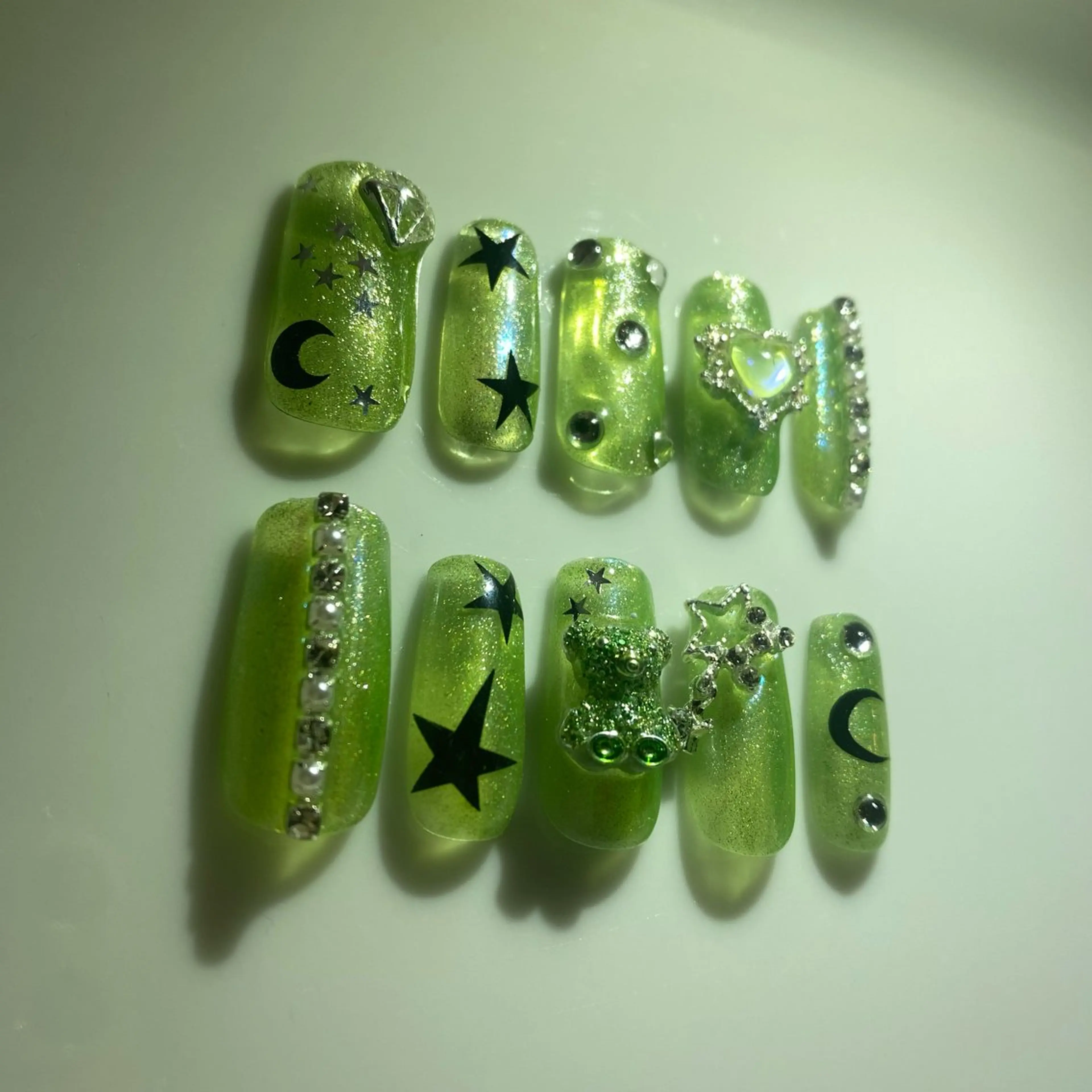 ネイル nano/きもかわ nail🐬🫧のネイルデザイン