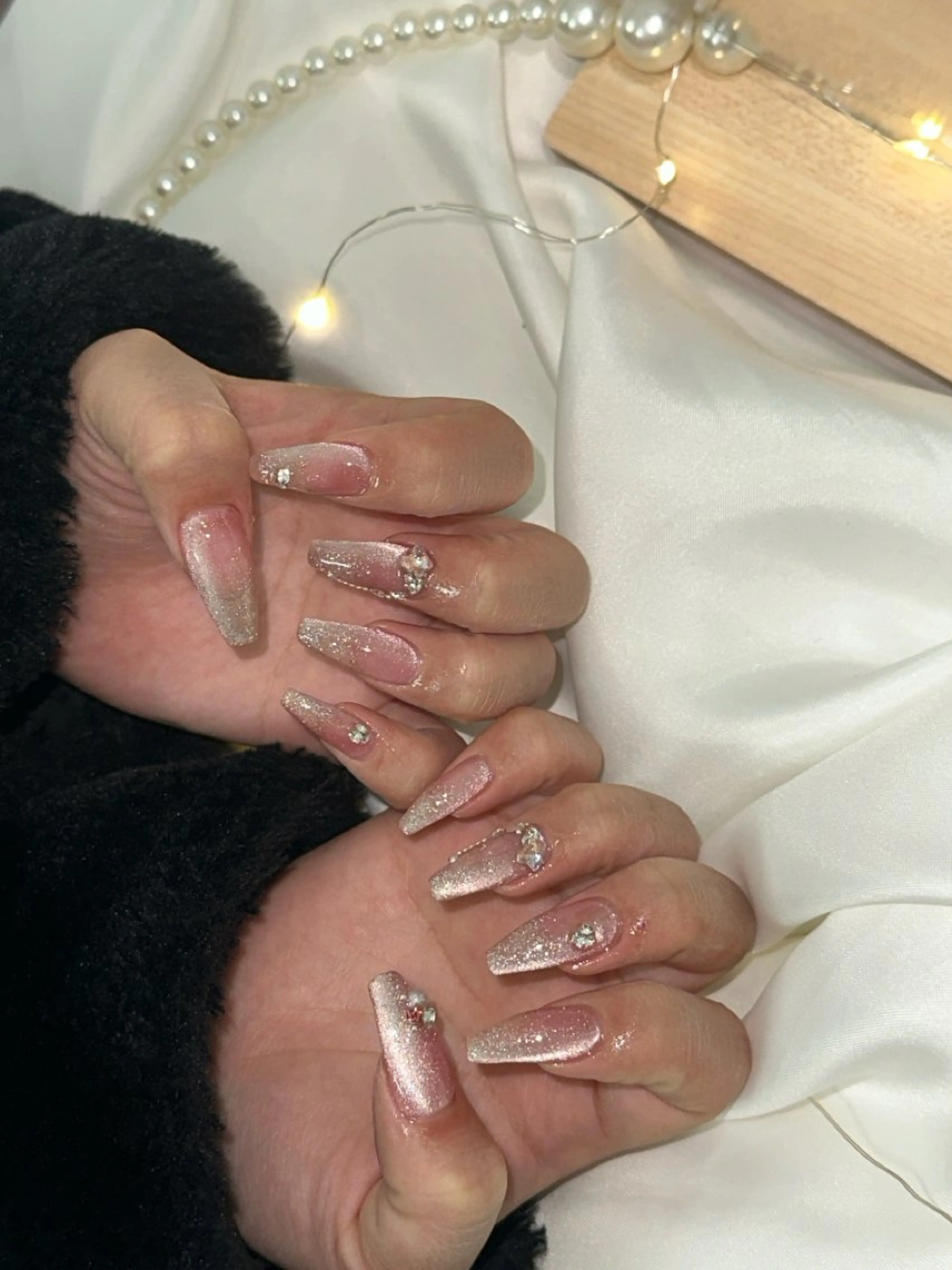 ネイル キラキラネイル Nailsalon SKiのネイルデザイン