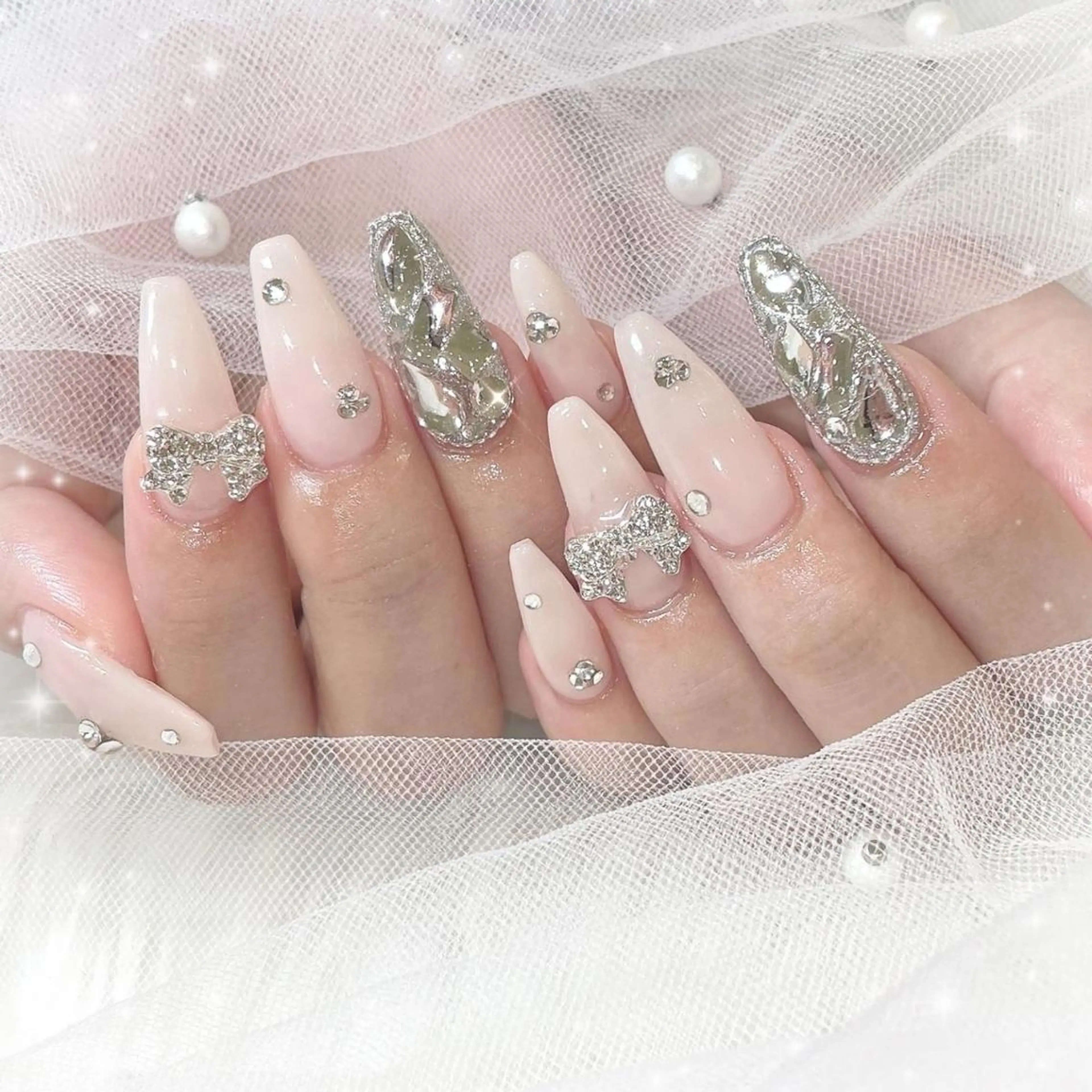 ネイル 長さ出し フレンチネイル グラデーション 卒業式 マグネットネイル ハンドネイル MIHANA SAKURAのネイルデザイン