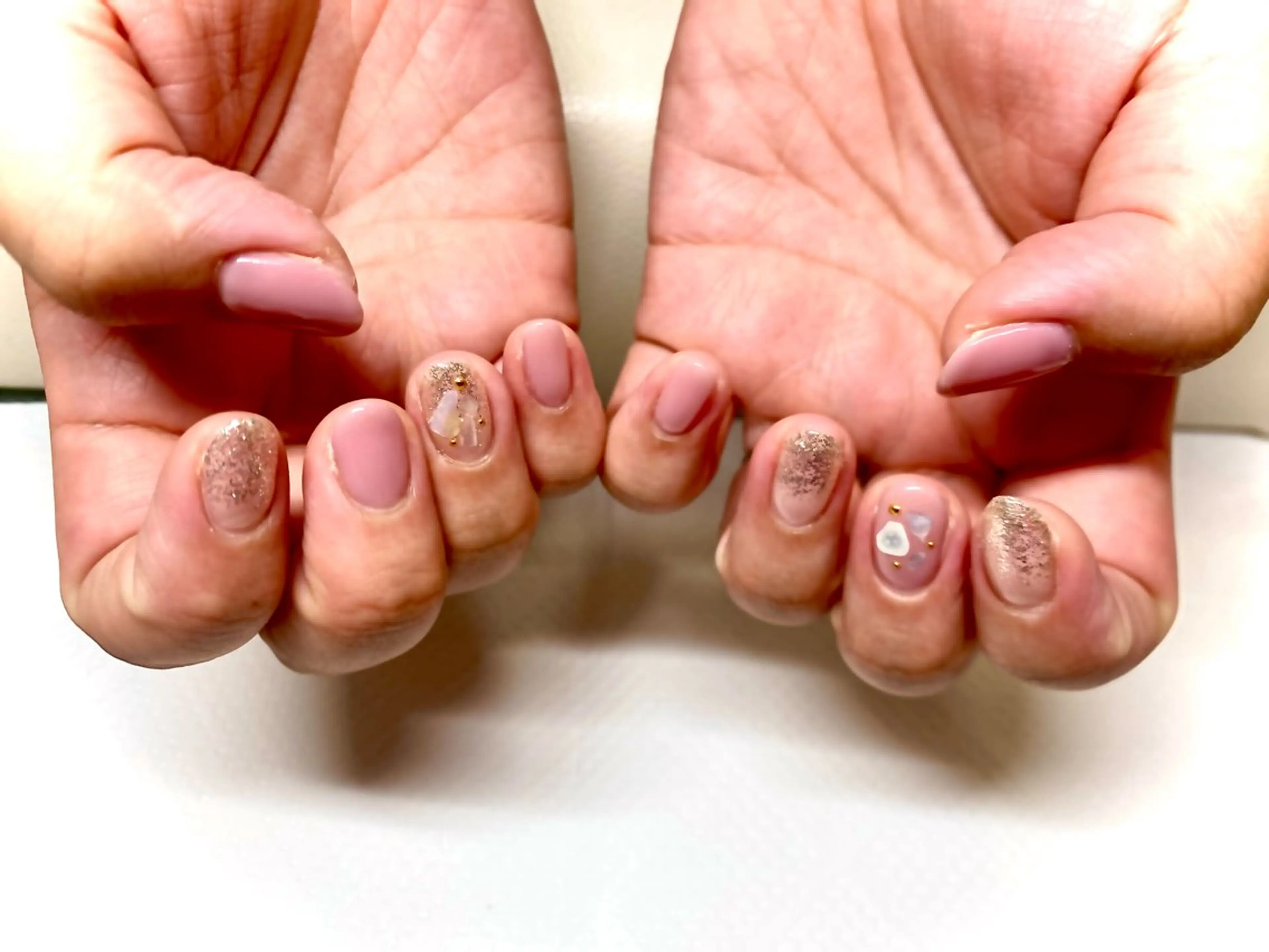 ネイル 岡本 優子のネイルデザイン