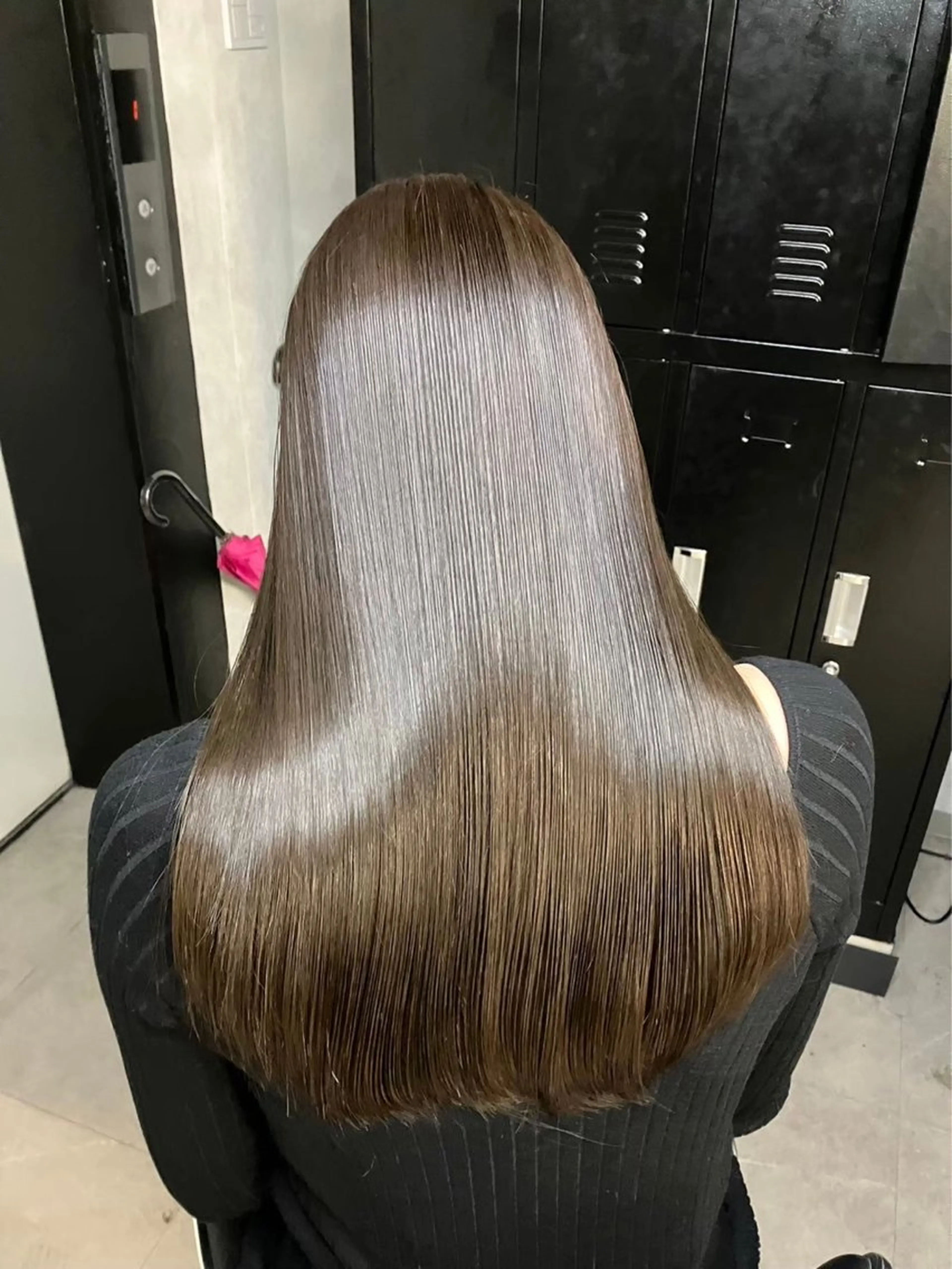 ロング ハイトーン/レイヤー カット岩田健斗/新宿のヘアスタイル