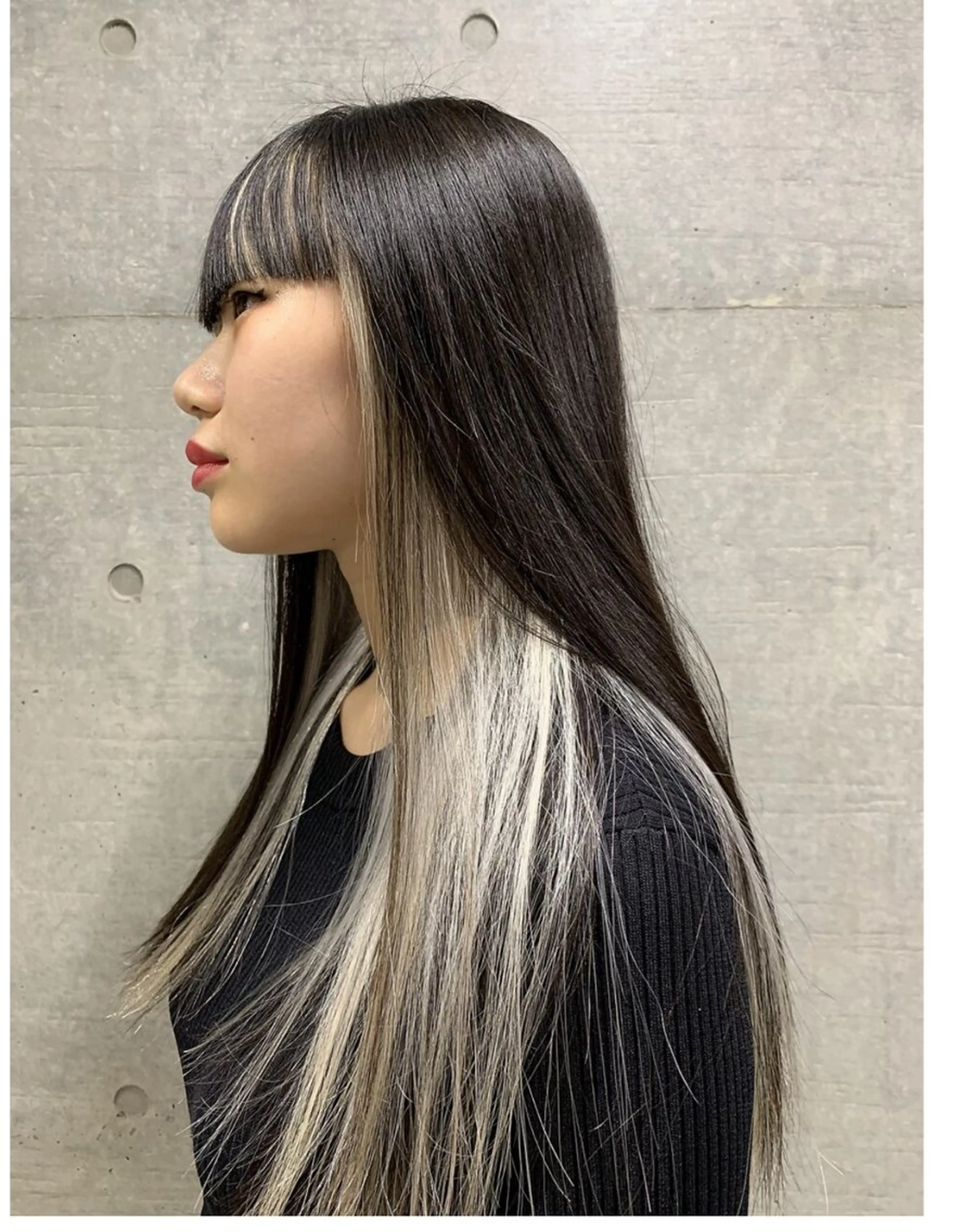 ロング カット ヘアカラー Kro ハイトーン×ブリーチのヘアスタイル