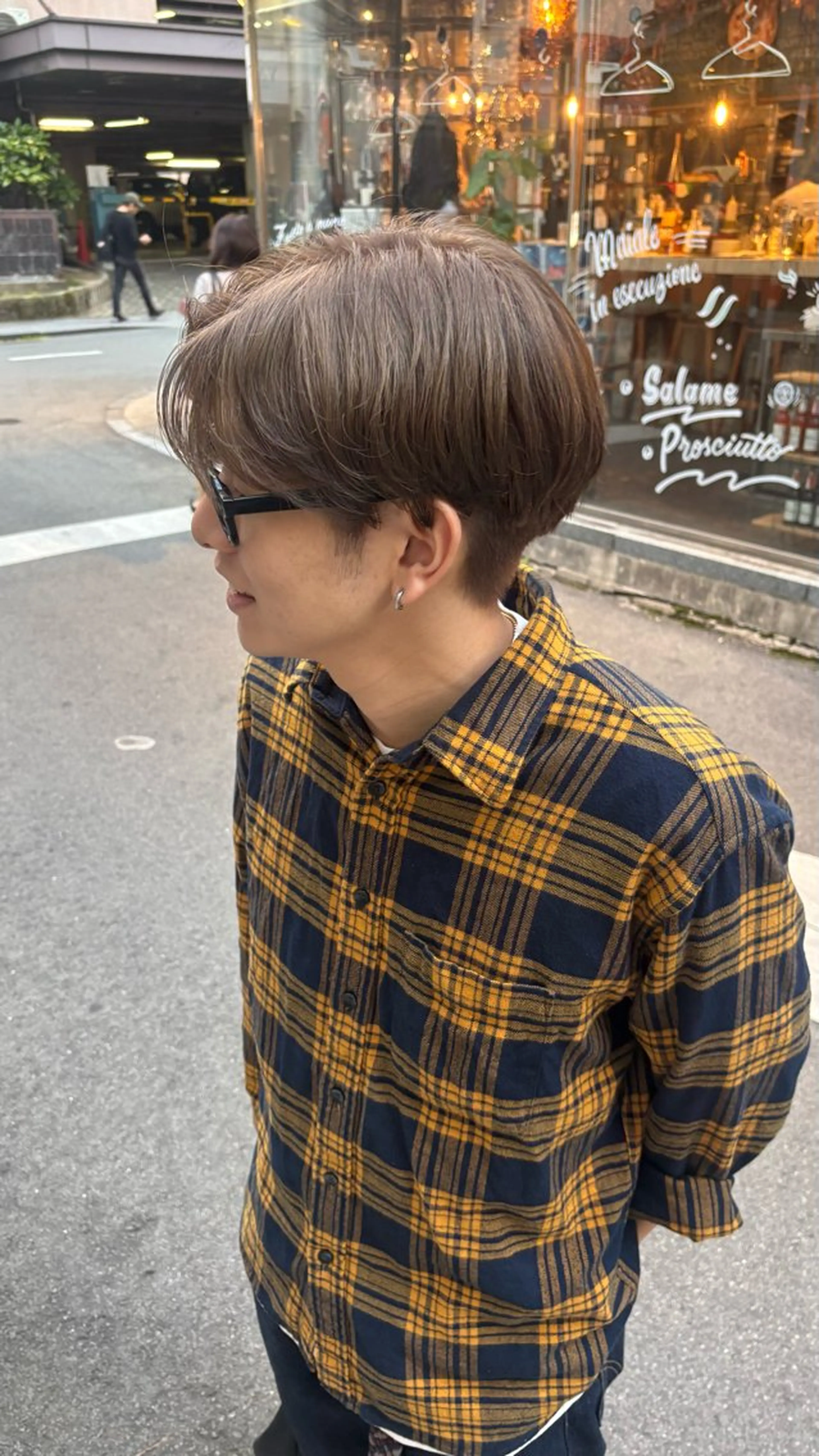 カラー メンズ メンズブリーチ ベージュカラー ブリーチ ヘーゼル ヘアカラー Hair CALON /ほのかのヘアスタイル