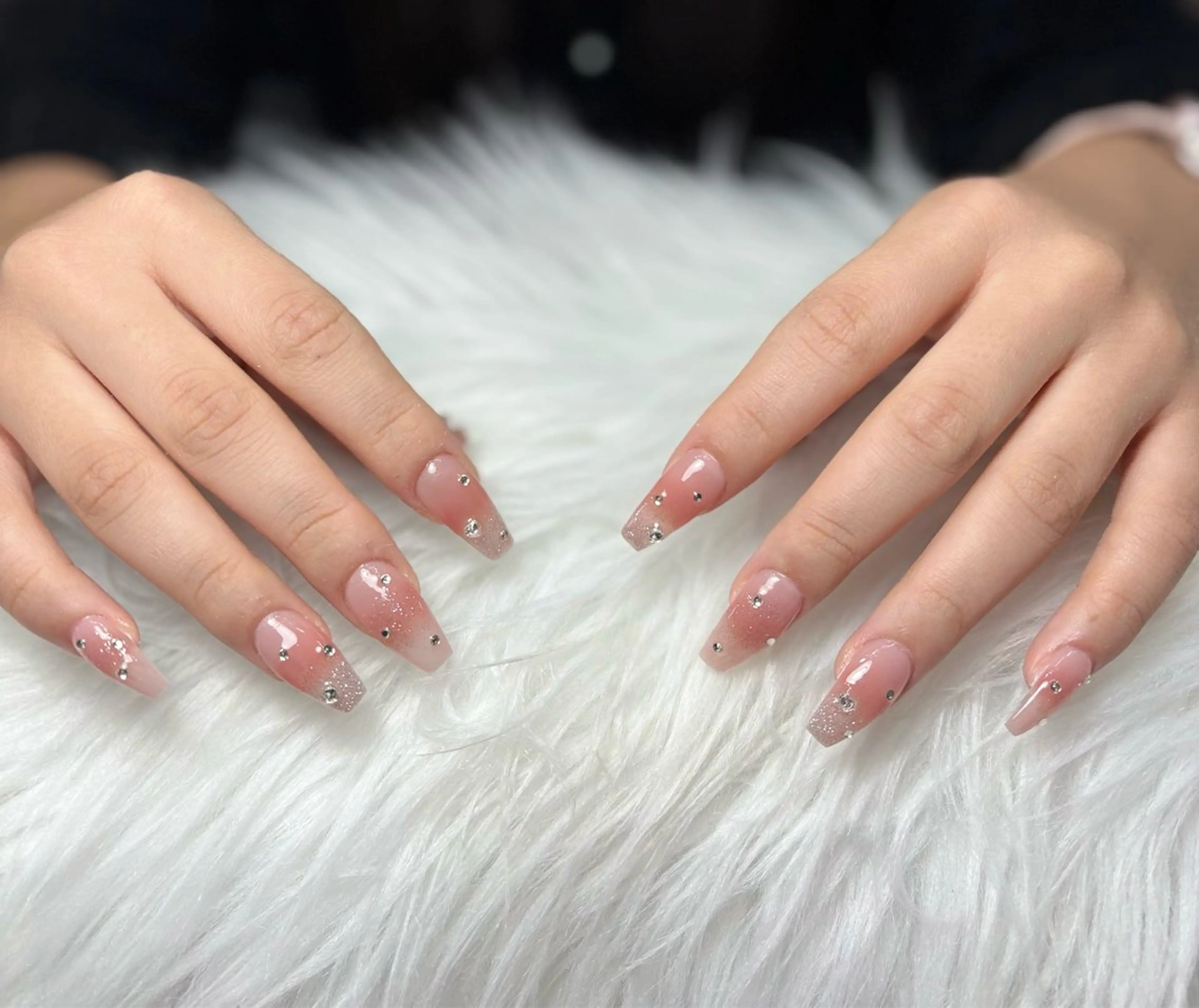 ネイル アートネイル 長さ出し ジェルネイル マグネットネイル ニュアンスネイル なな_ CloudyChanのネイルデザイン