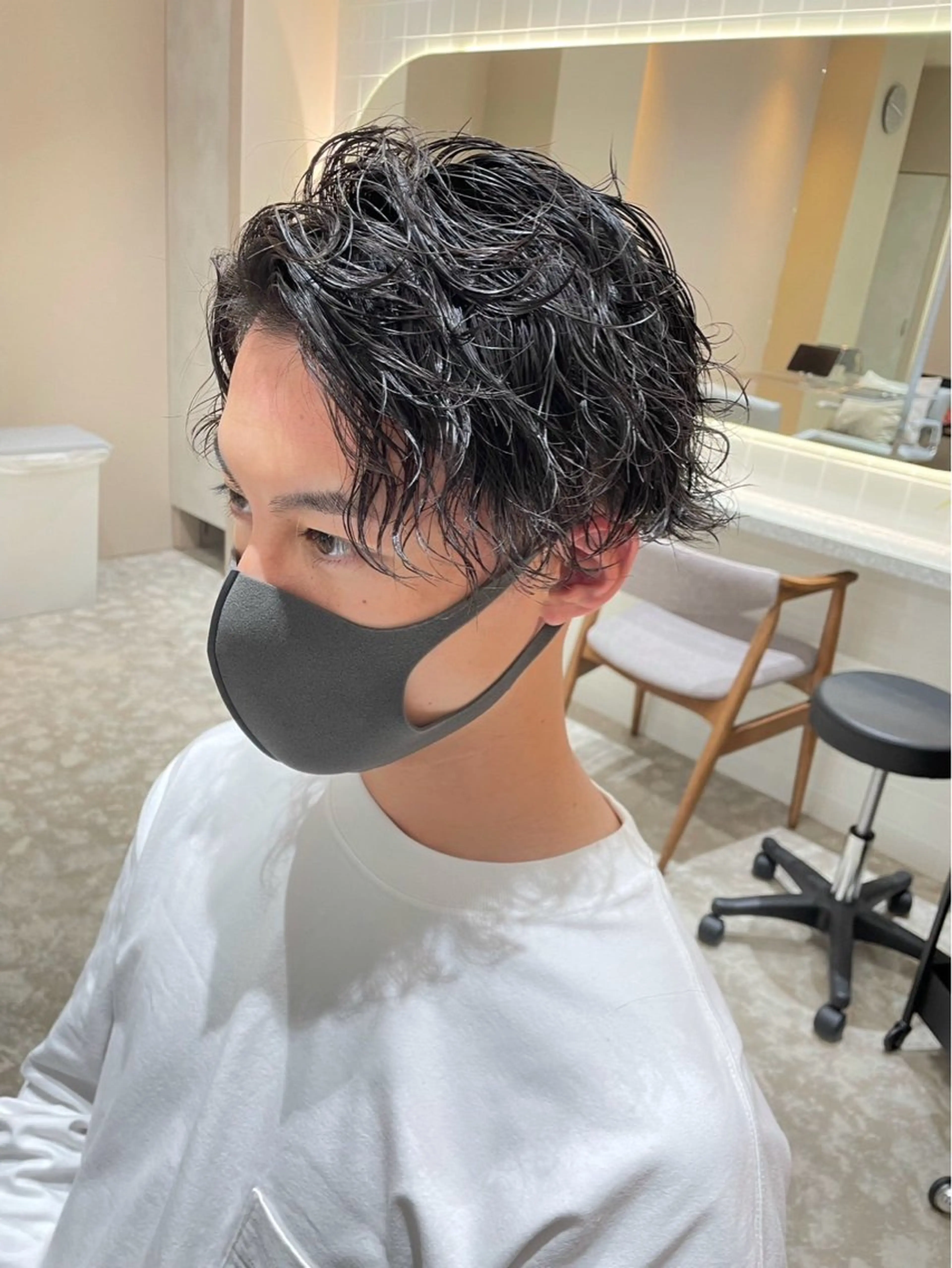 ショート パーマ 会社で浮かない ビジネスヘア/心斎橋のヘアスタイル