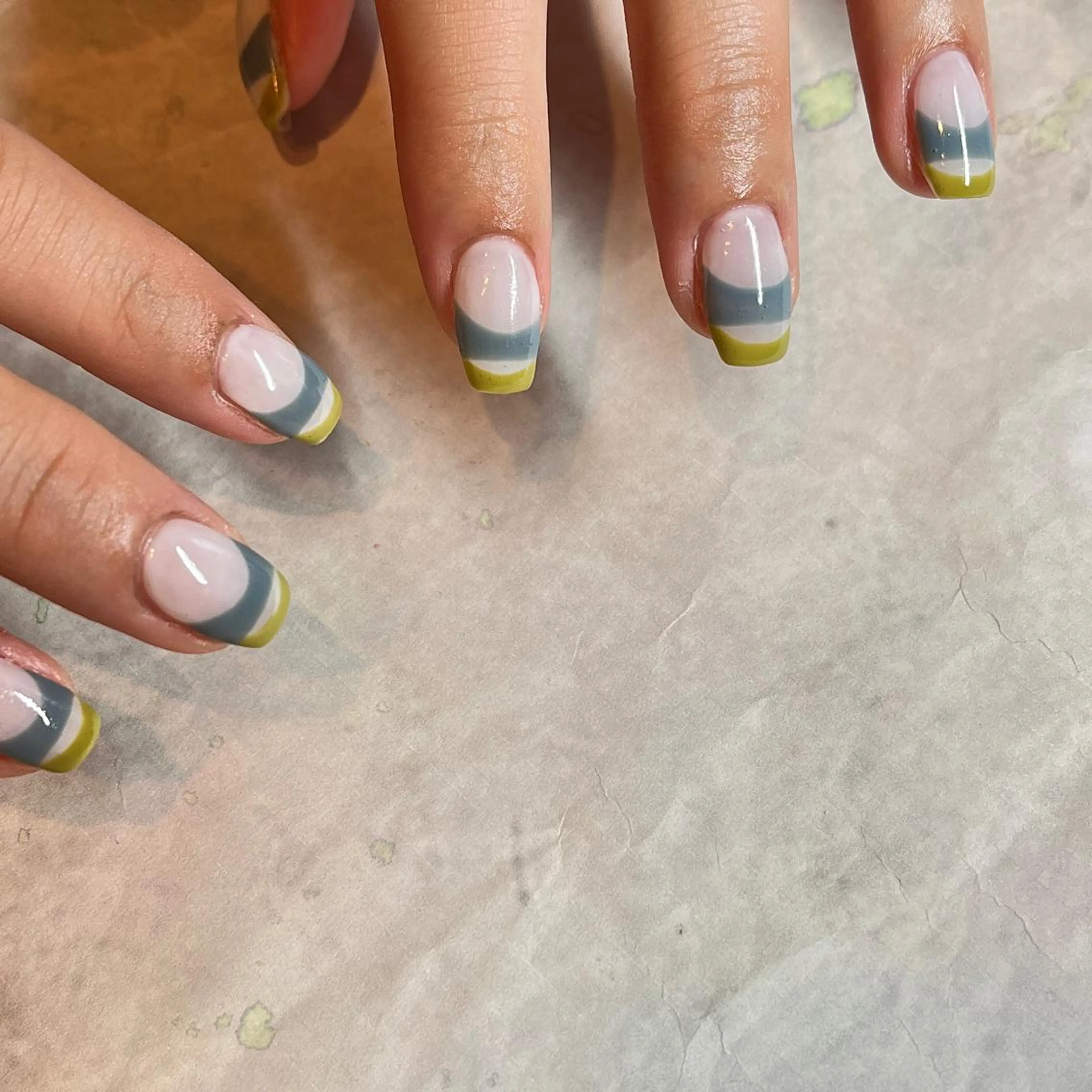 ネイル ブルー フレンチネイル 夏ネイル フリーランス¨̮⃝ ネイリストOKADAのネイルデザイン