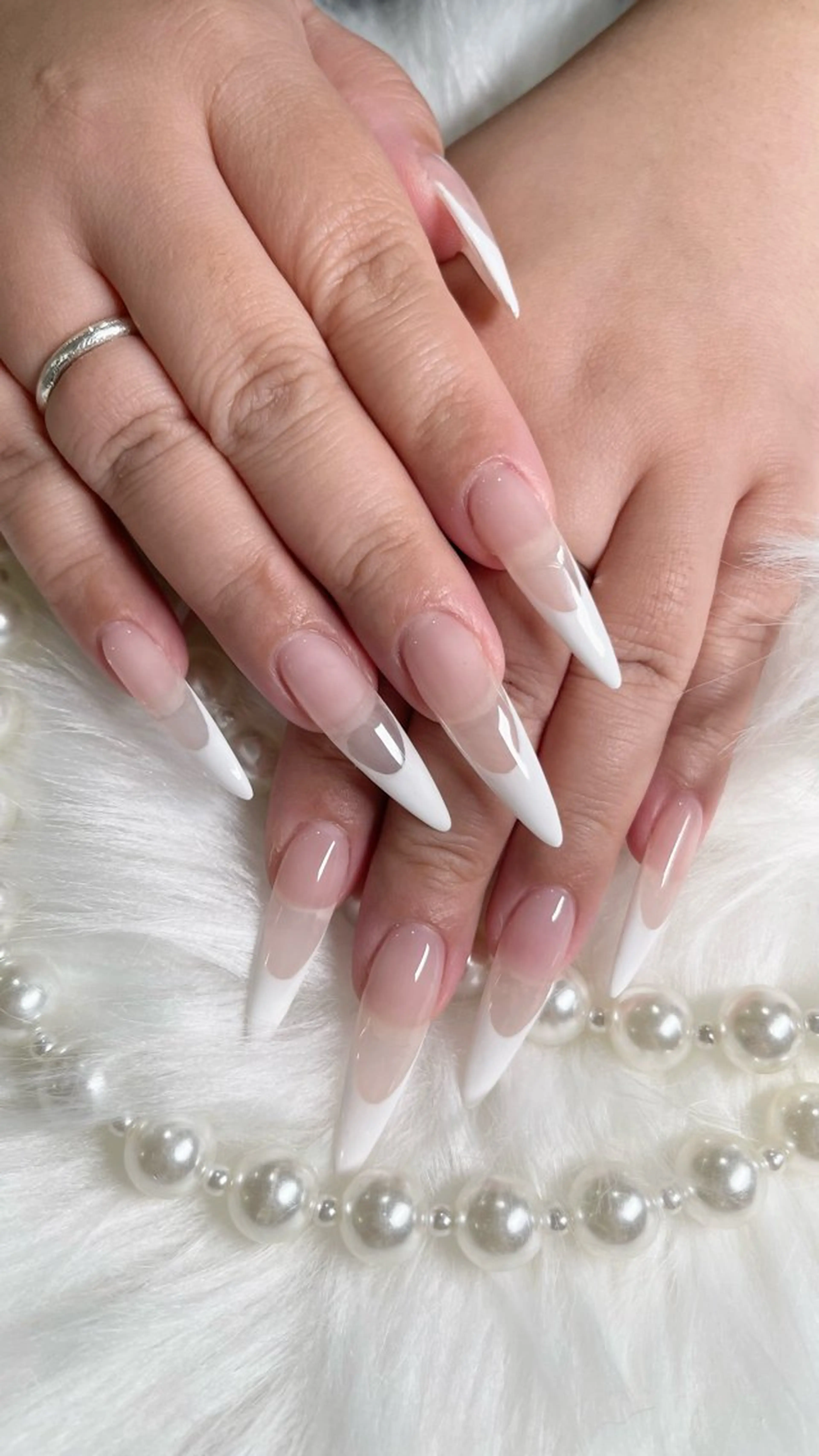 ネイル フレンチネイル Kadaj ヒナタのネイルデザイン