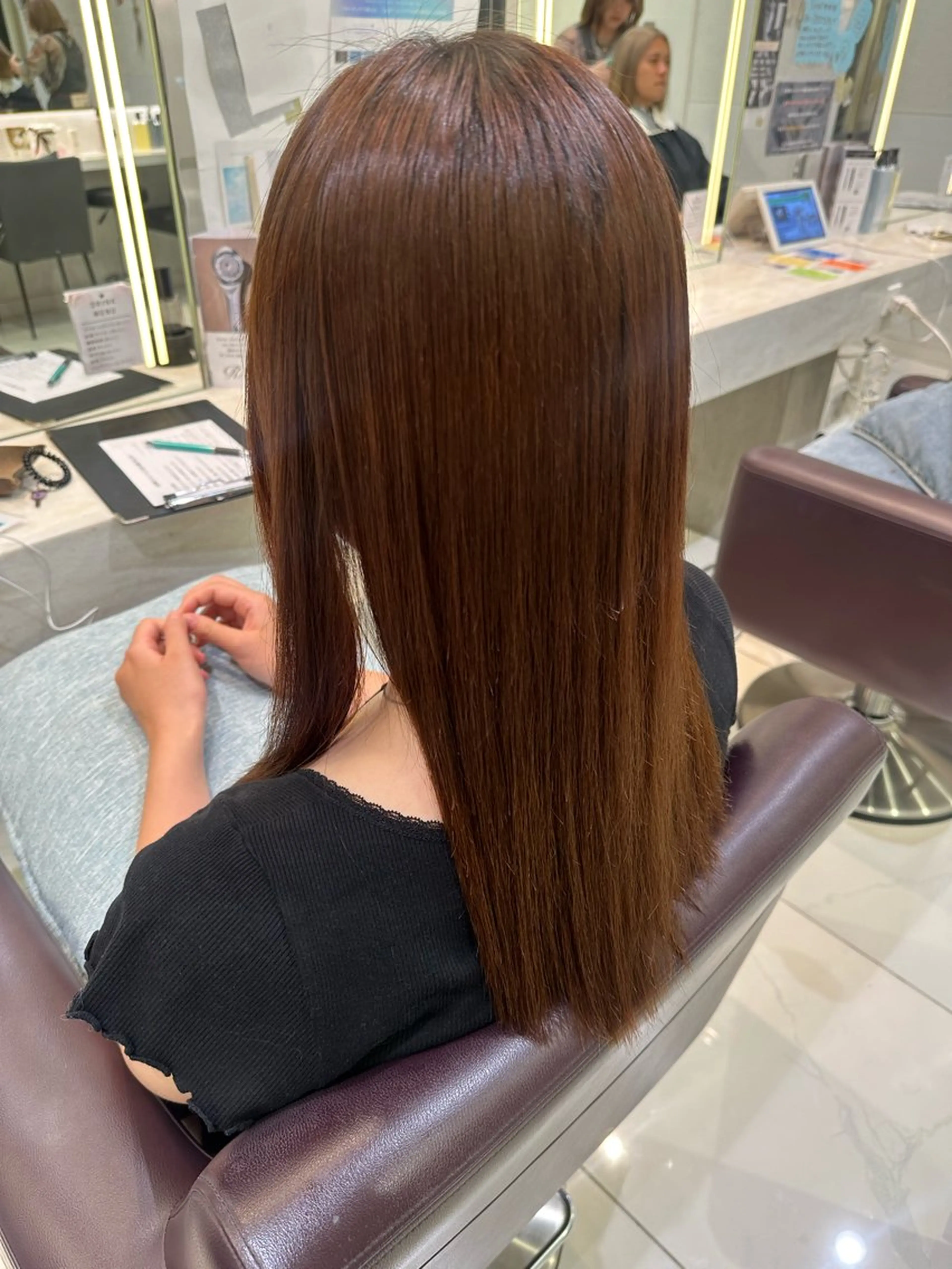 セミロング パーマ カット 縮毛矯正 艶カラー/縮毛矯正/ ブリーチカラー/みなのヘアスタイル