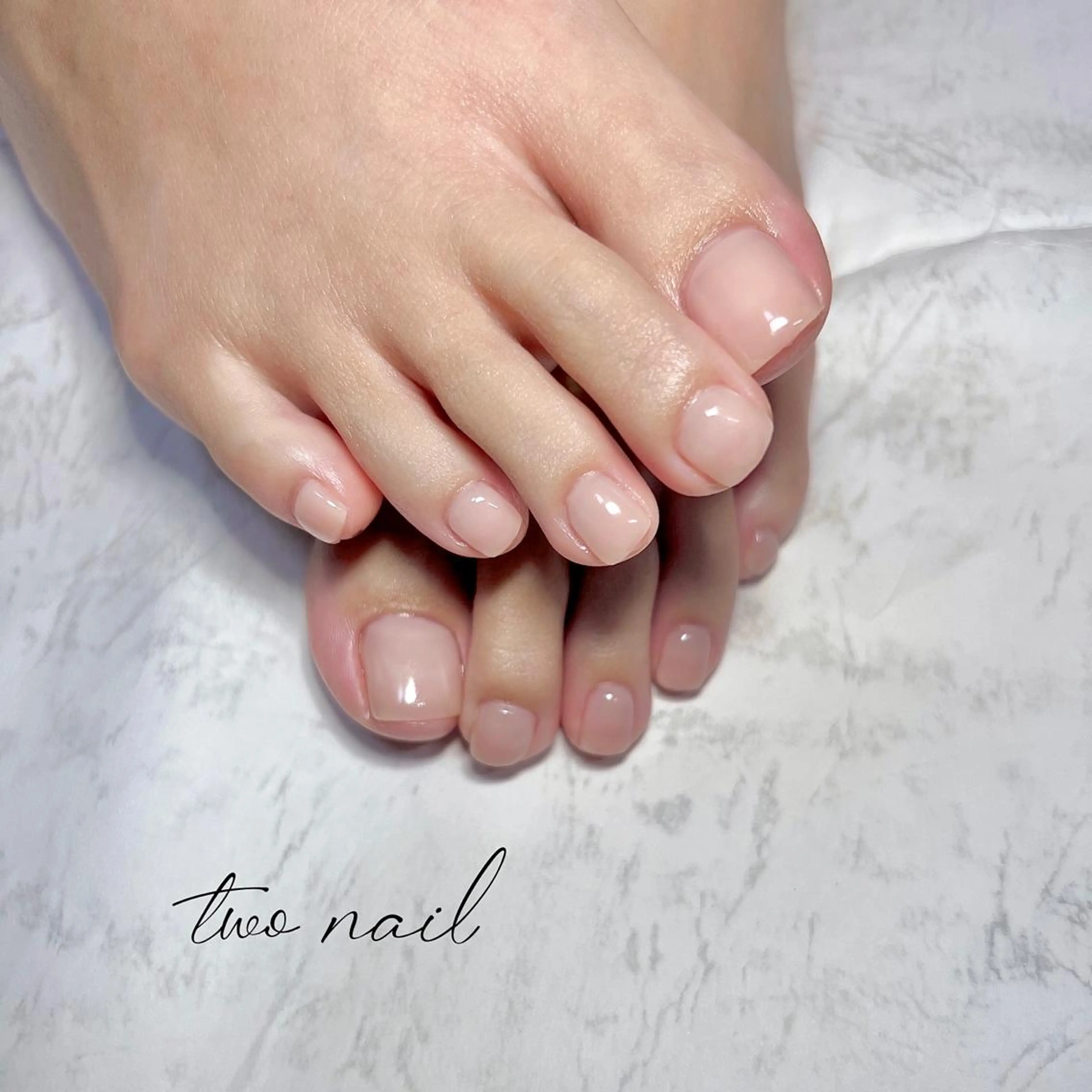 ネイル アートネイル フットネイル ハート ニュアンスネイル ホワイト フットネイル two nailのネイルデザイン