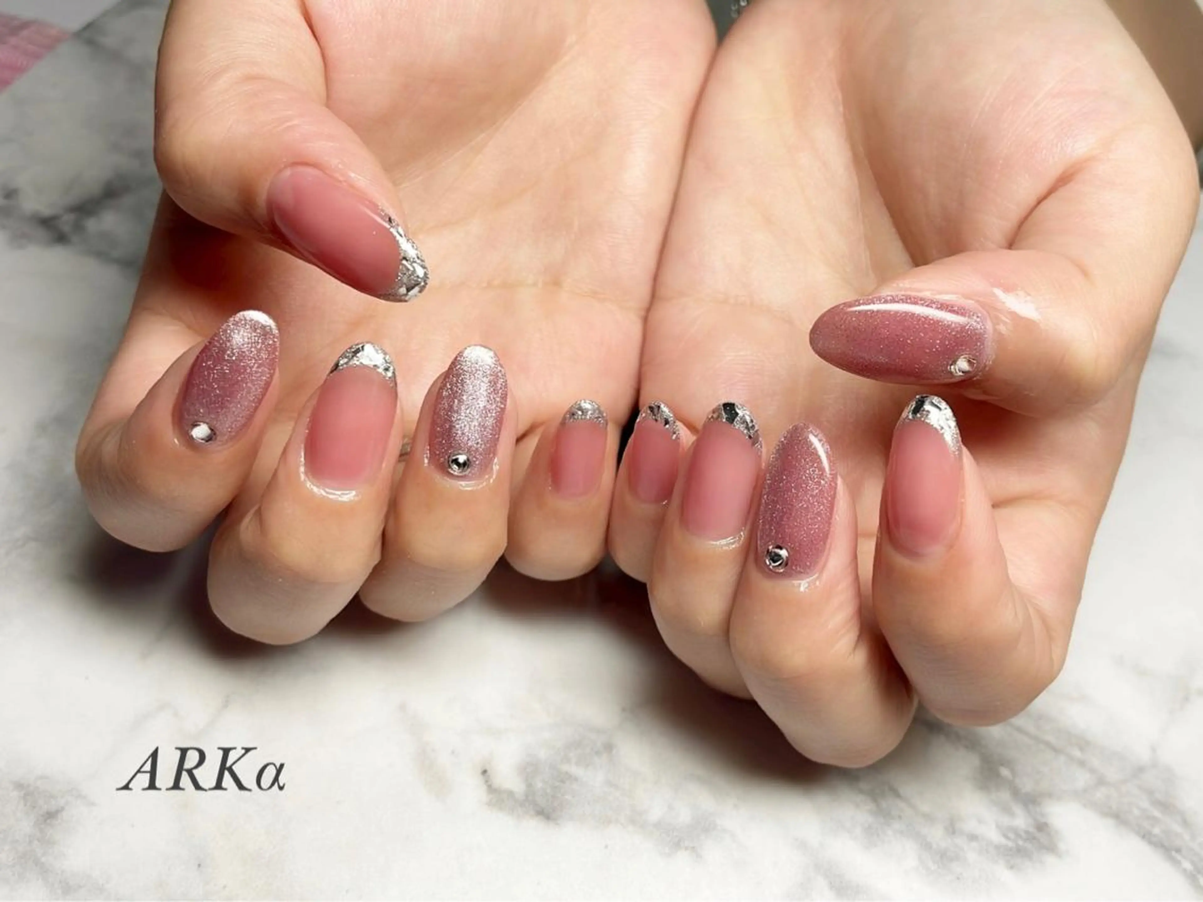 ネイル マグネットネイル ハンドネイル ARKα Nishiのネイルデザイン