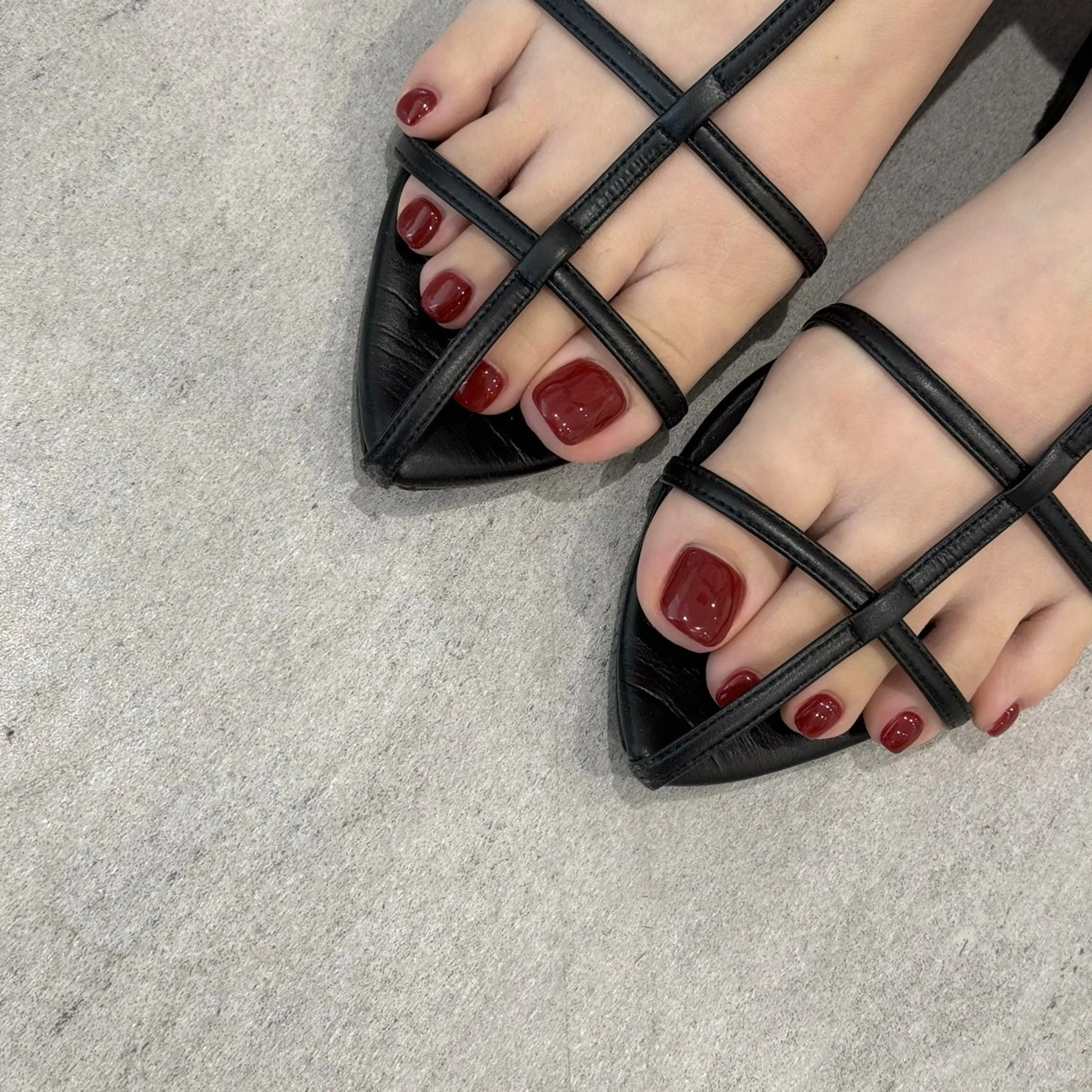 ネイル フットネイル ワンカラーネイル yate' narumiのネイルデザイン