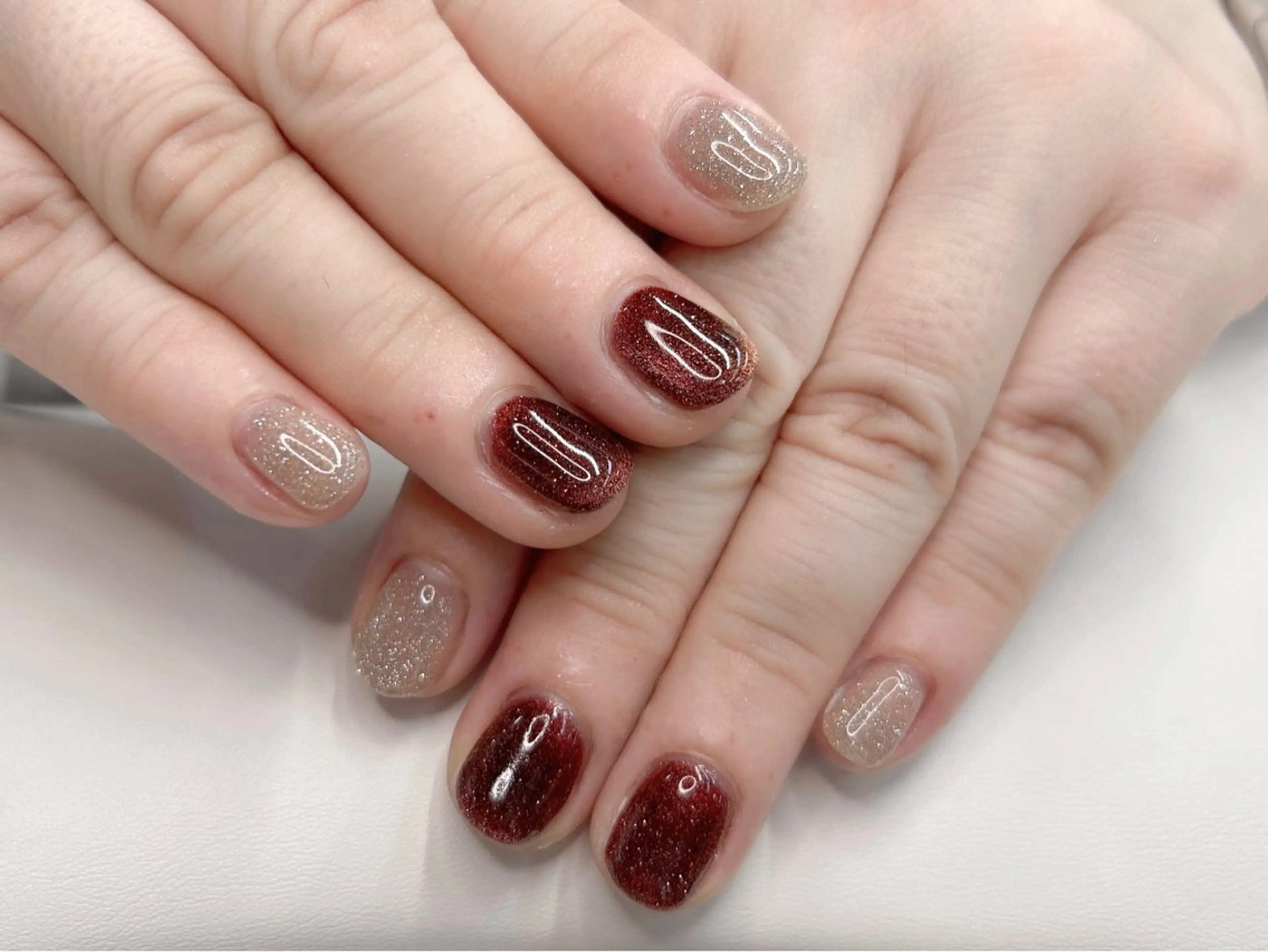 ネイル 桜ネイル キラキラネイル マグネットネイル ワンカラーネイル ピンク ハンドネイル Forca total studio所属・Forca Airaのネイルデザイン