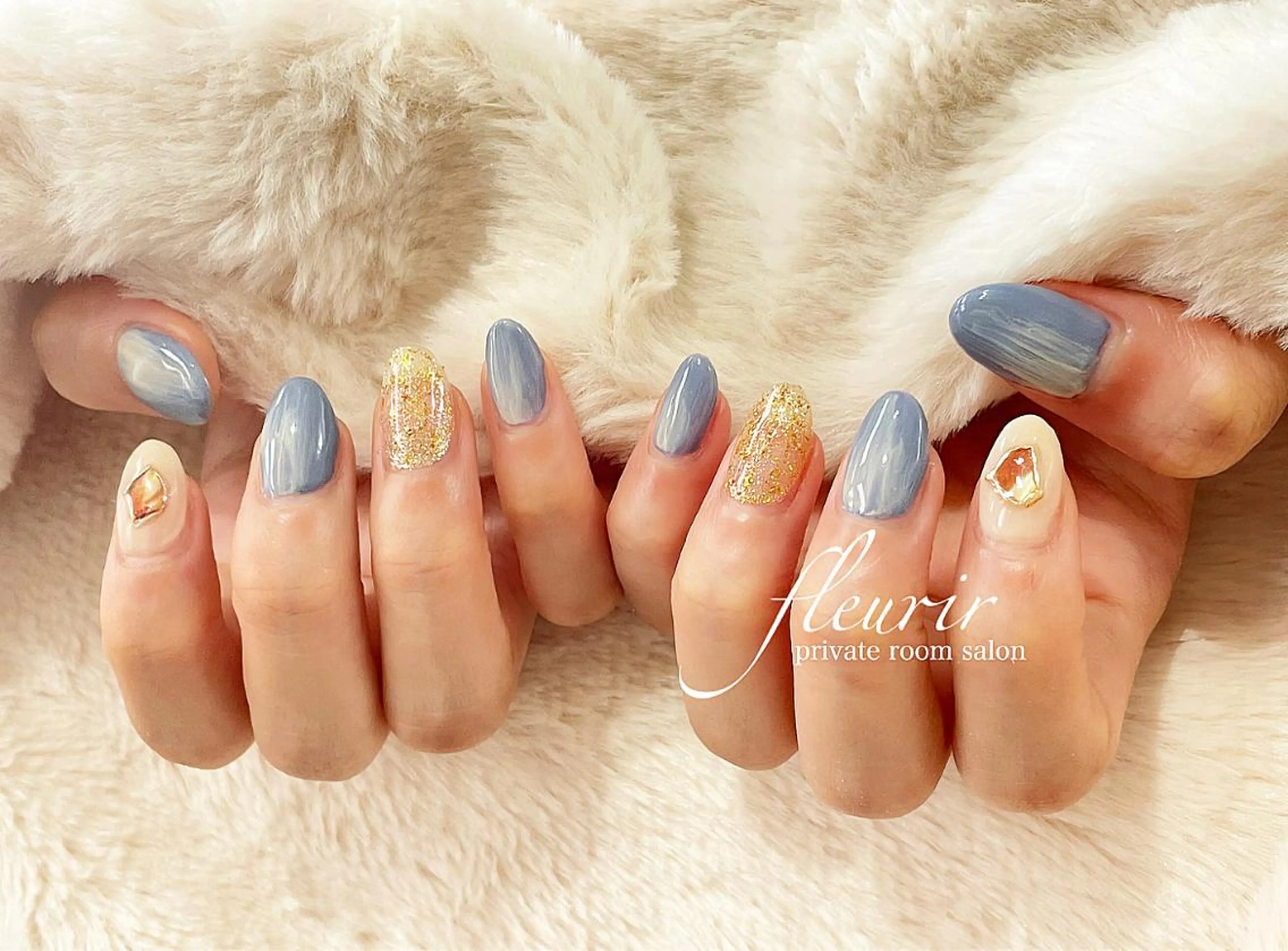 ネイル ゴールド ラメ(グリッター) フルリール 【プライベートサロンのネイルデザイン