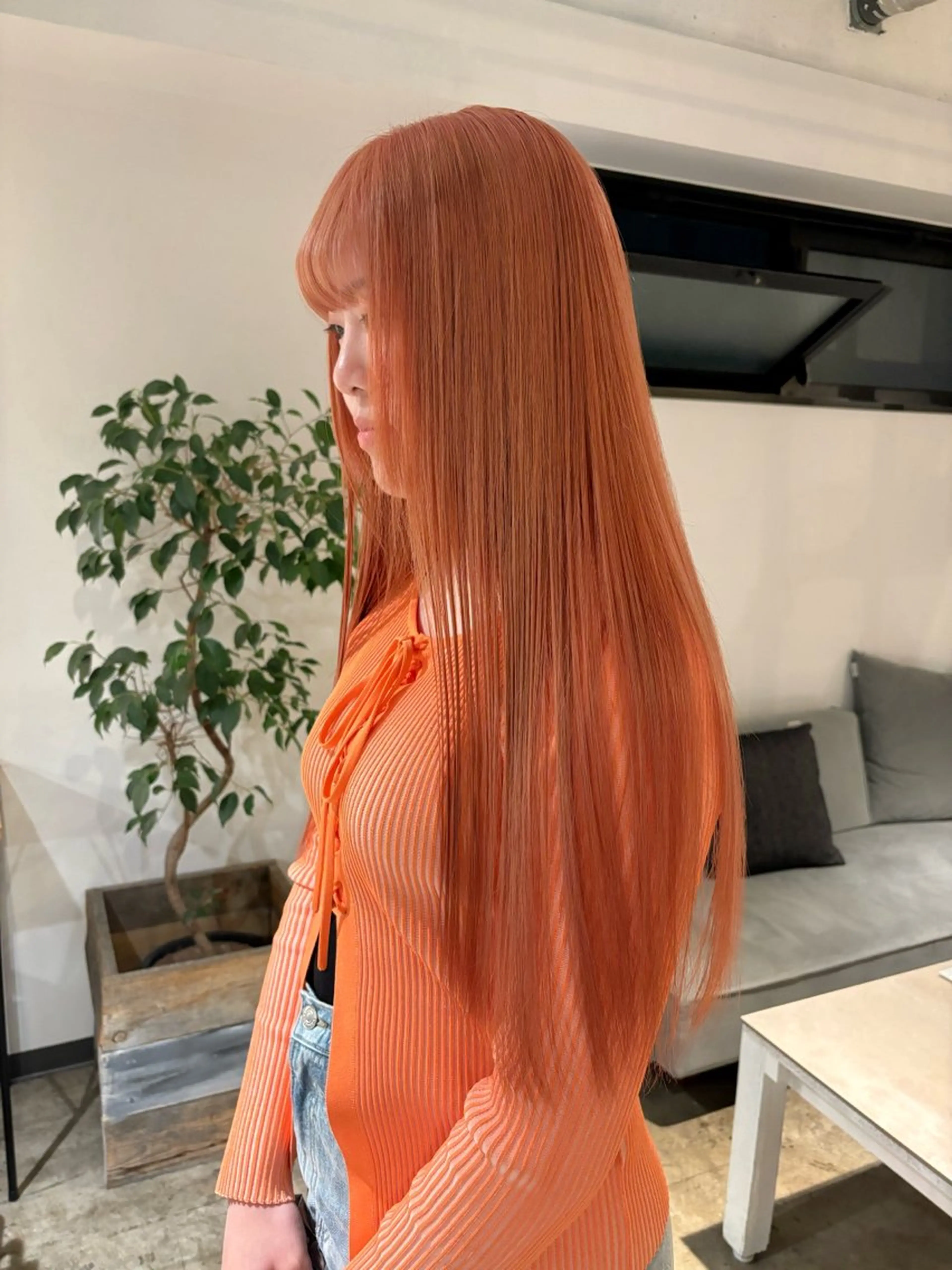 ロング カラー オレンジ ピンクカラー ヘアカラー トリートメント 暖色カラー🍒 ケアブリーチ/akiのヘアスタイル