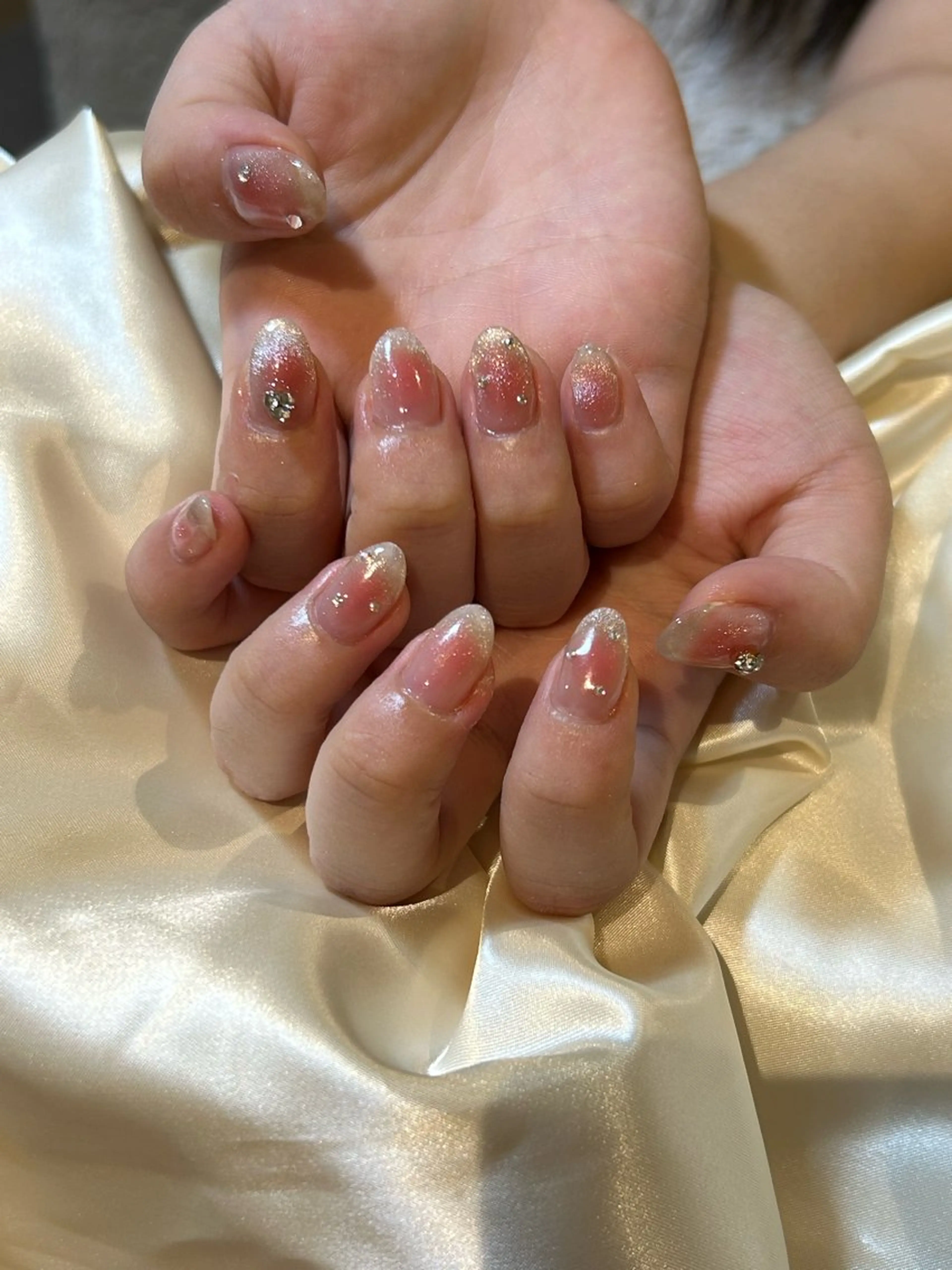 ネイル VIE&VENUS所属・やまだ しおりのネイルデザイン