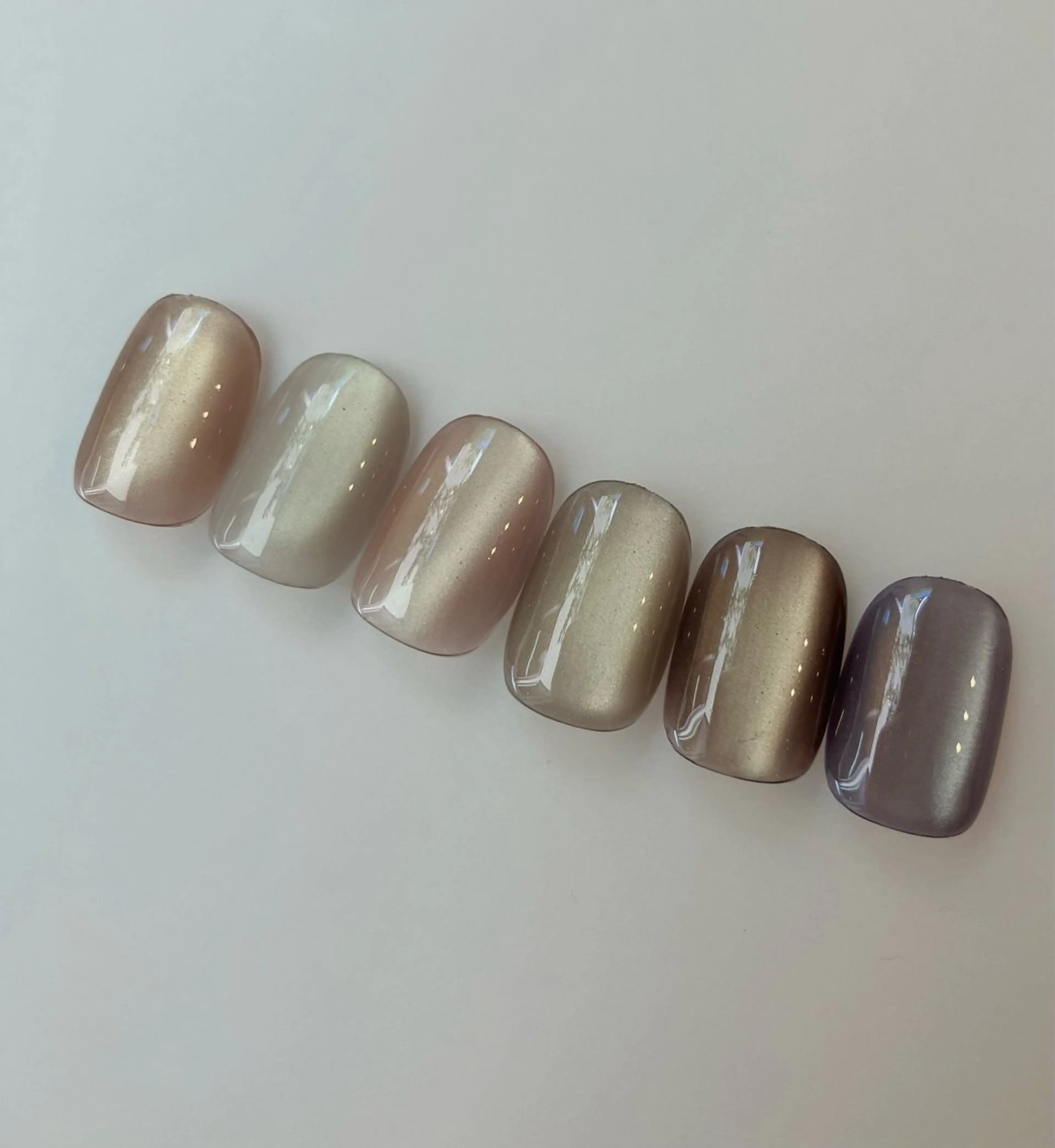 ネイル マグネットネイル 丹(TAN.) akariのネイルデザイン