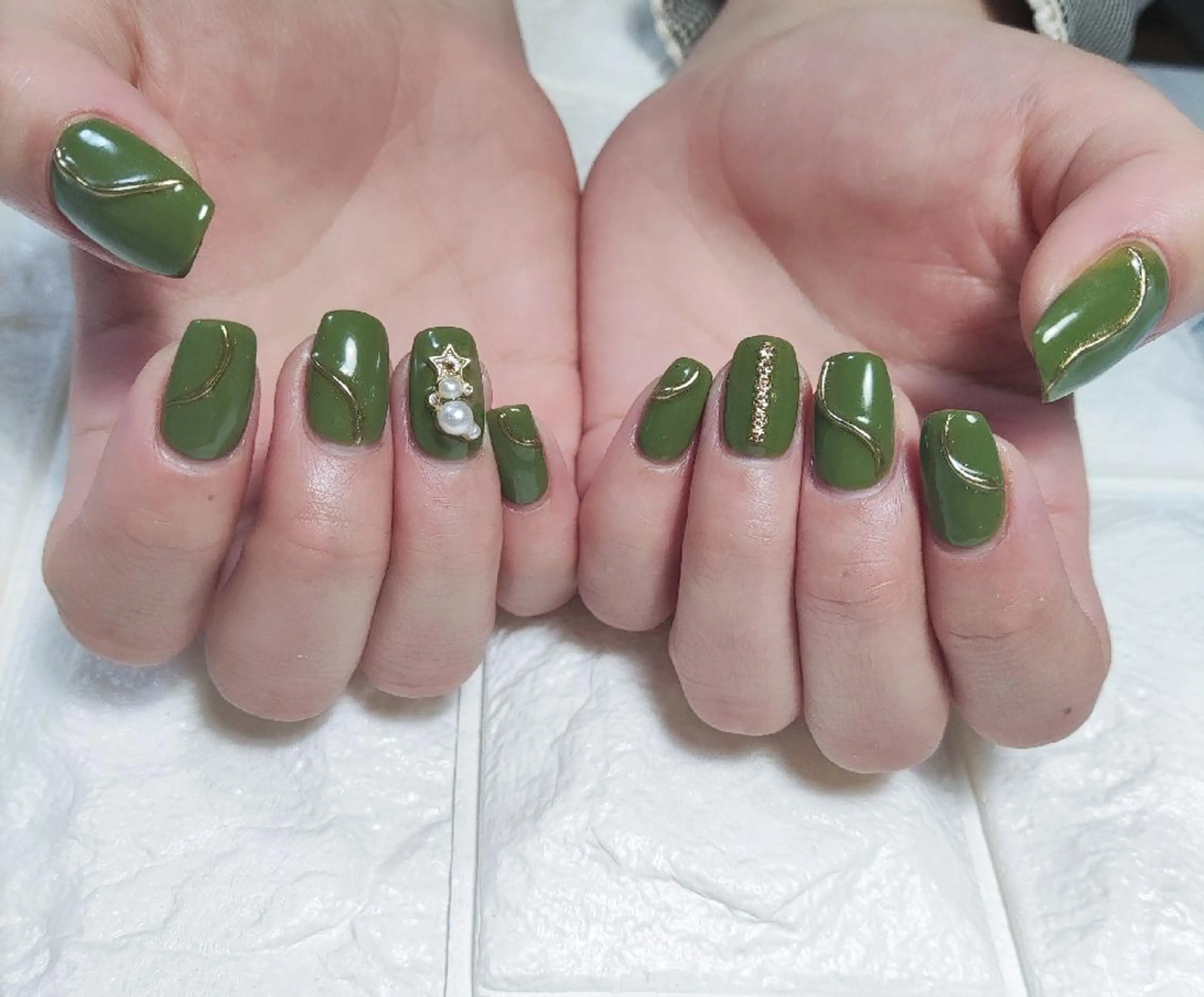 カラー ネイル ストーンネイル E·U·B ネイル所属・横浜市中区曙町 E·U·Bネイルのネイルデザイン