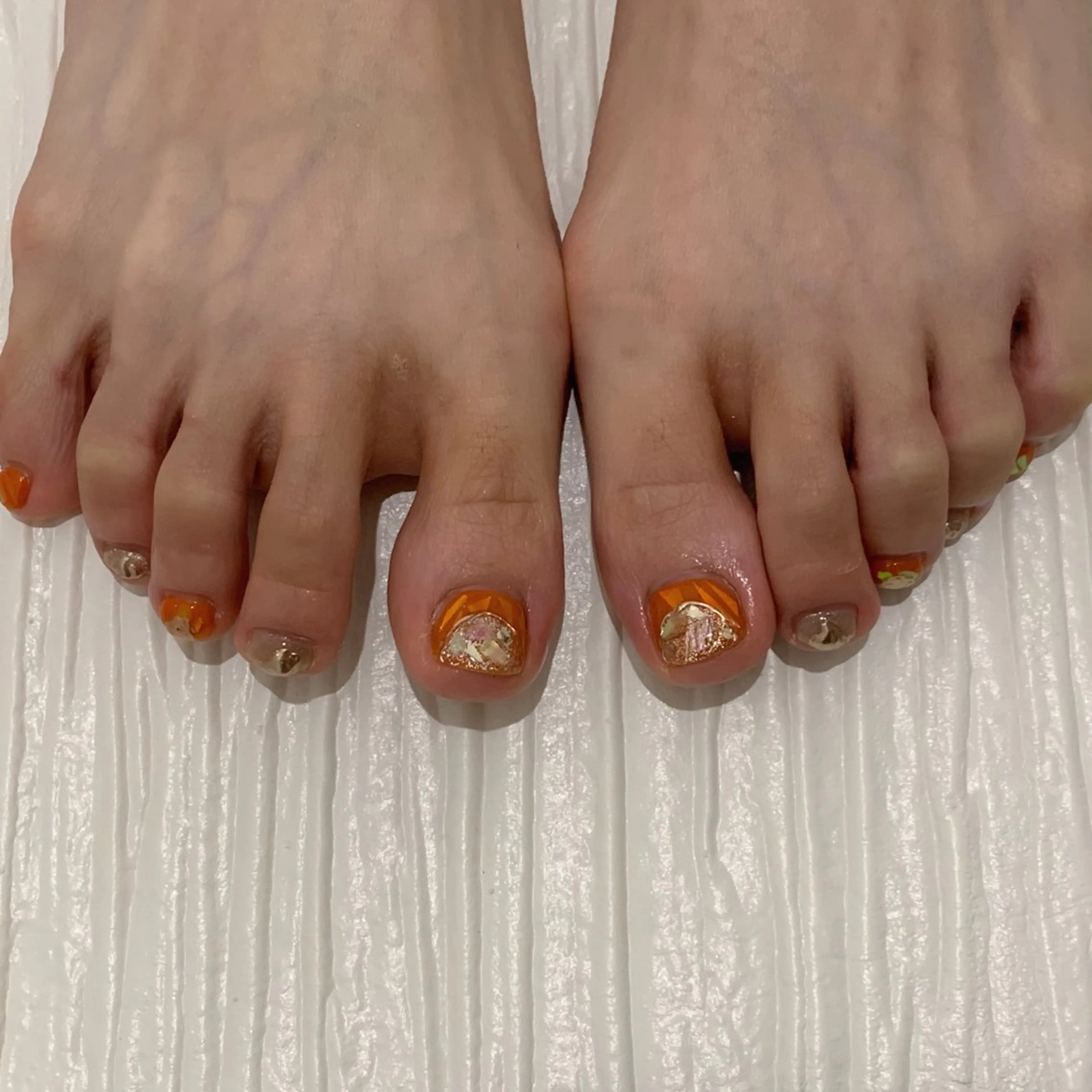 フット👣ニュアンスネイル🖤親指デザインコース🍀/オフケア無料🆓の写真