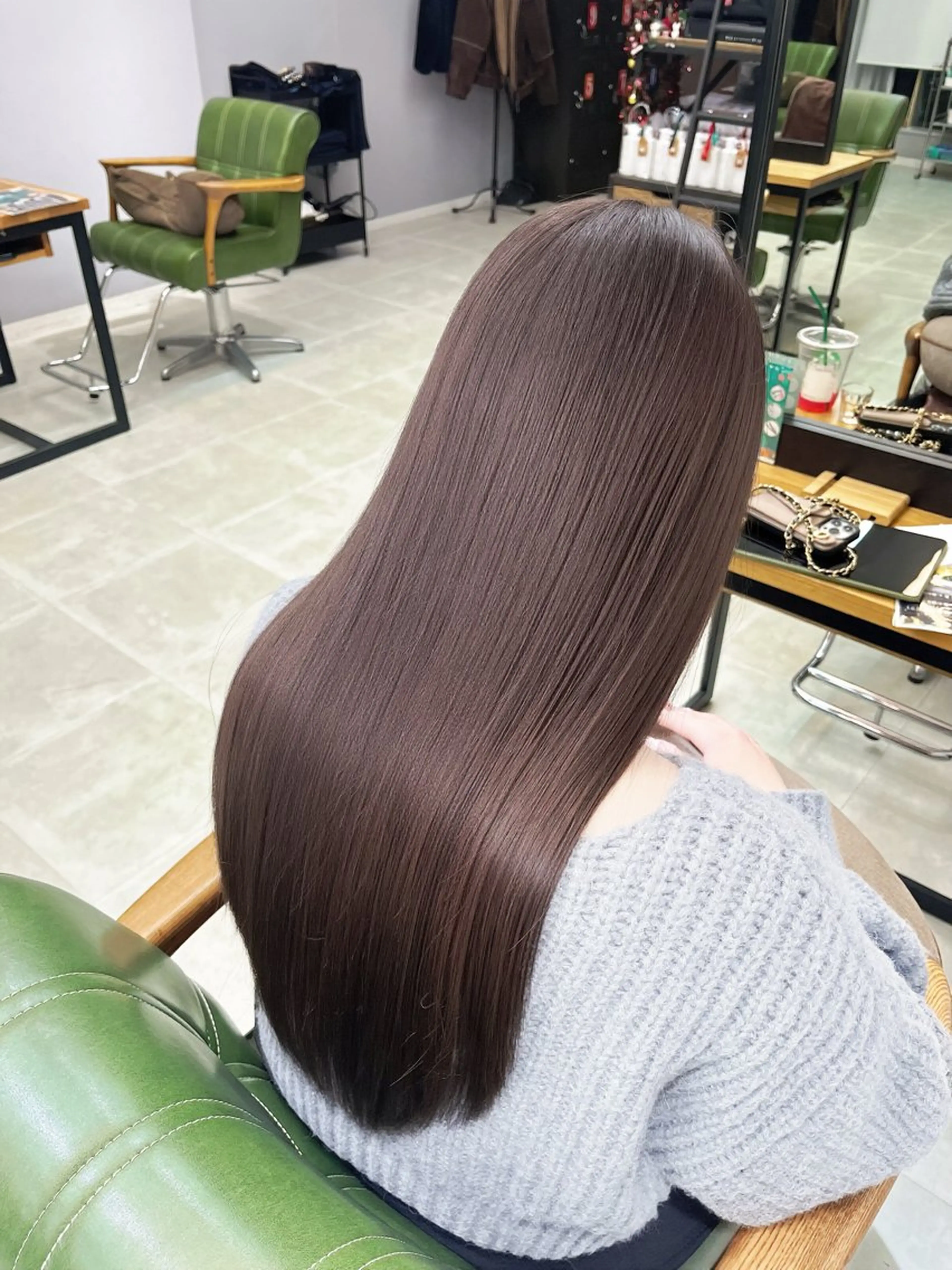 ロング カット ヘアカラー トリートメント 小池 風賀のヘアスタイル