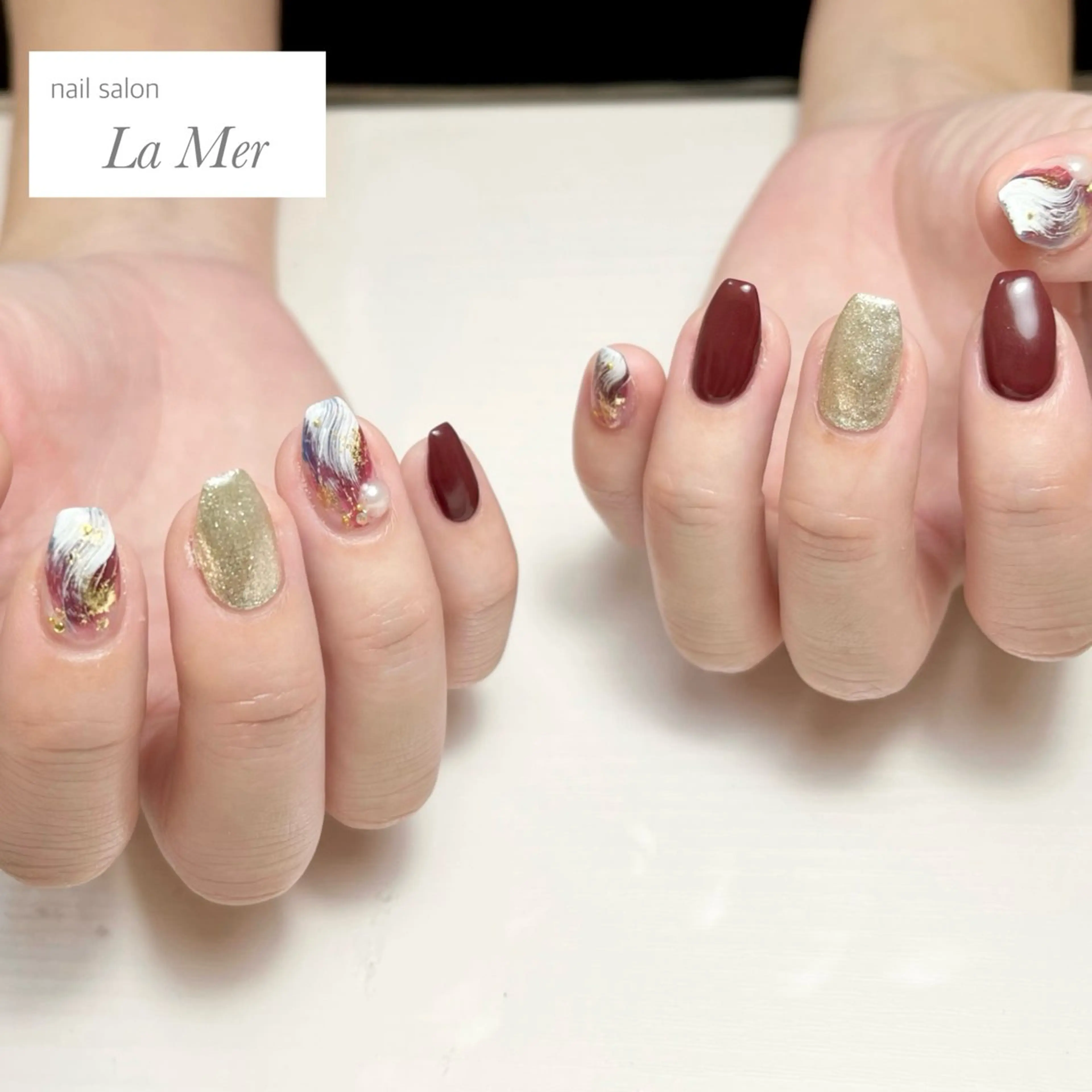 ネイル ボルドー カジュアル ゴールド ニュアンスネイル シルバー ハンドネイル nailsalon La Merのネイルデザイン