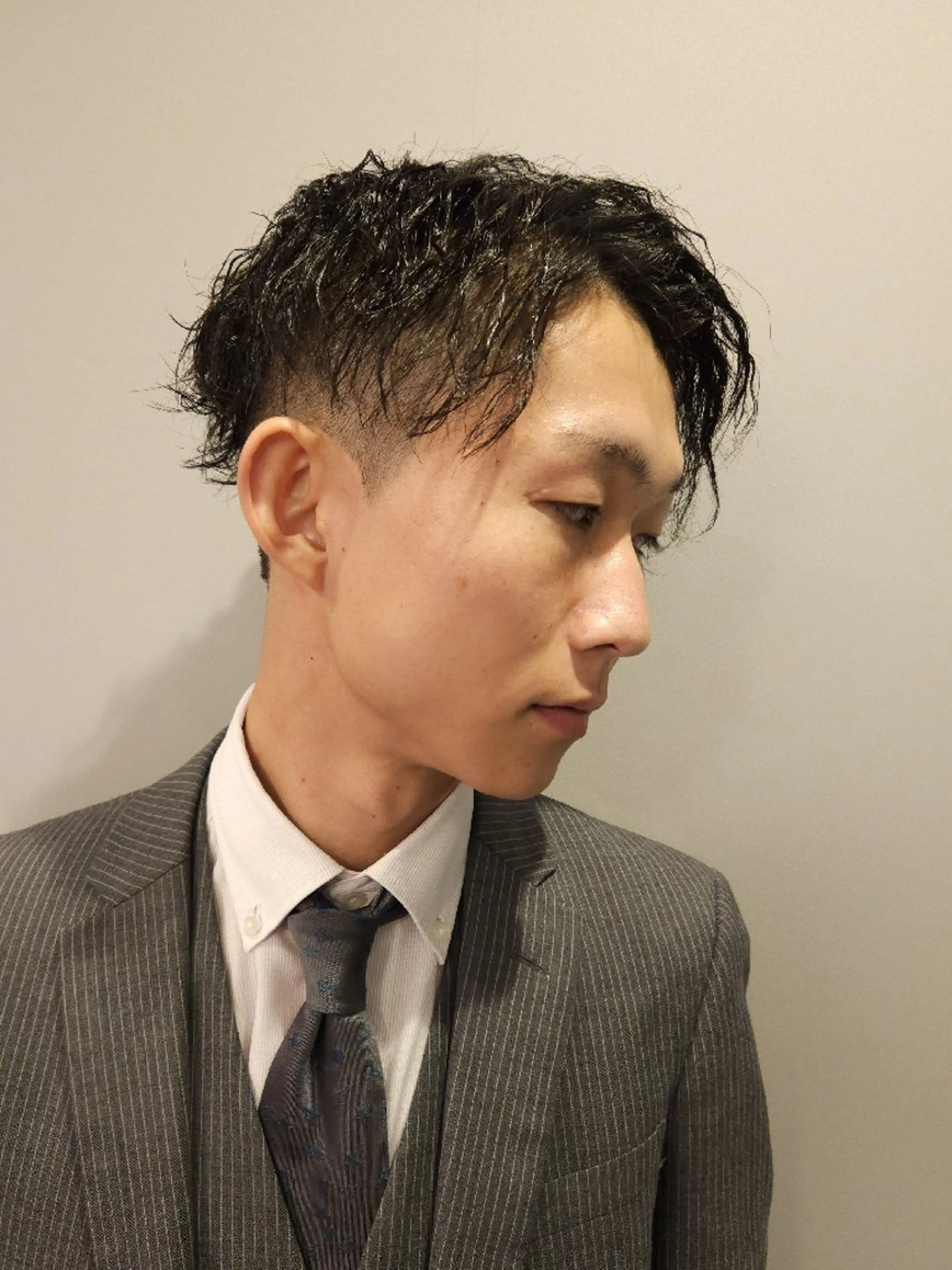 【メンズクーポン】カット・パーマ《スパイラルパーマ,ツイストパーマ,ツイスパ,波巻きなどにも変更可能》・炭酸シャンプーの写真