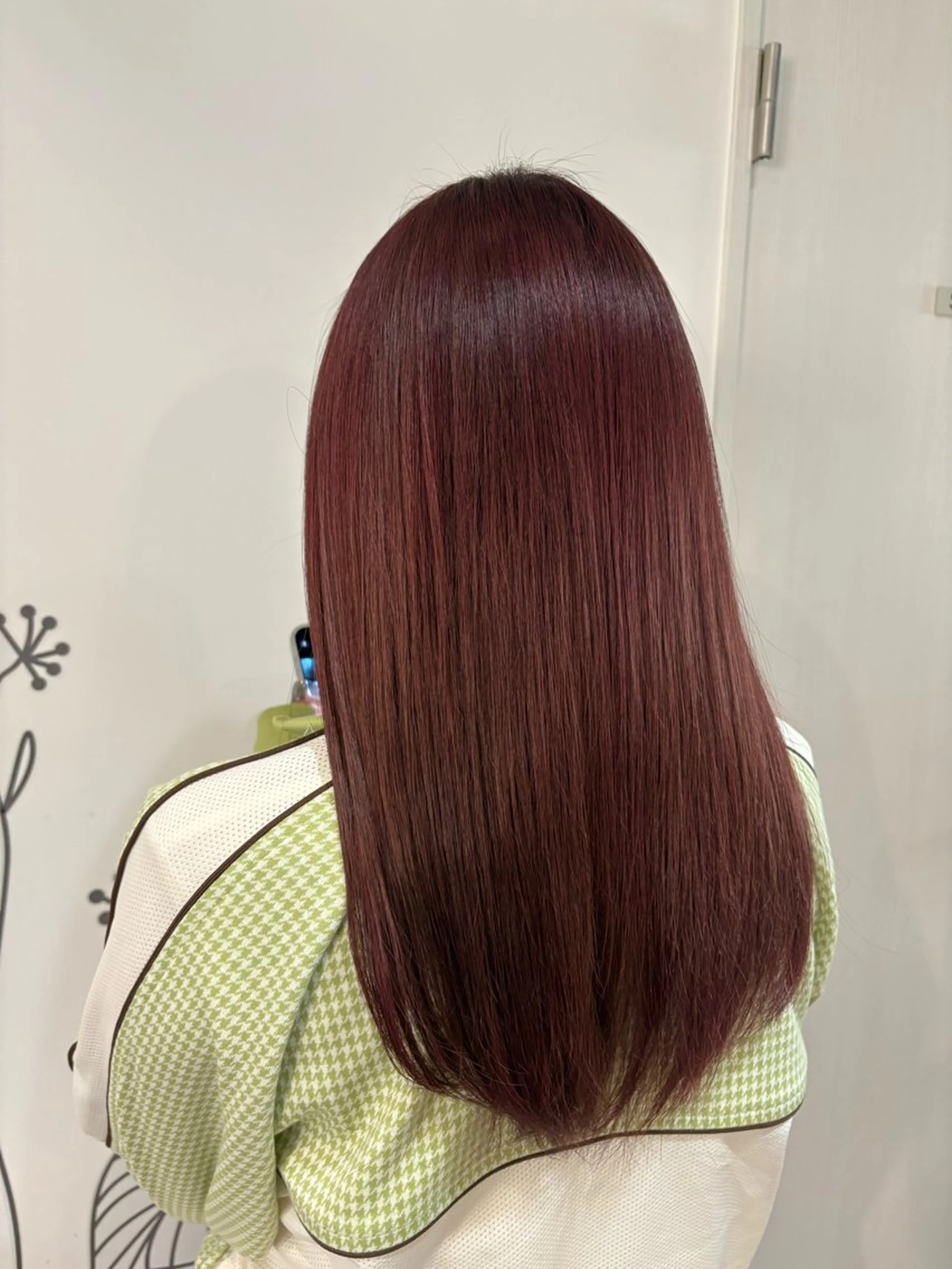 ロング カラー トップ スタイリストのヘアスタイル