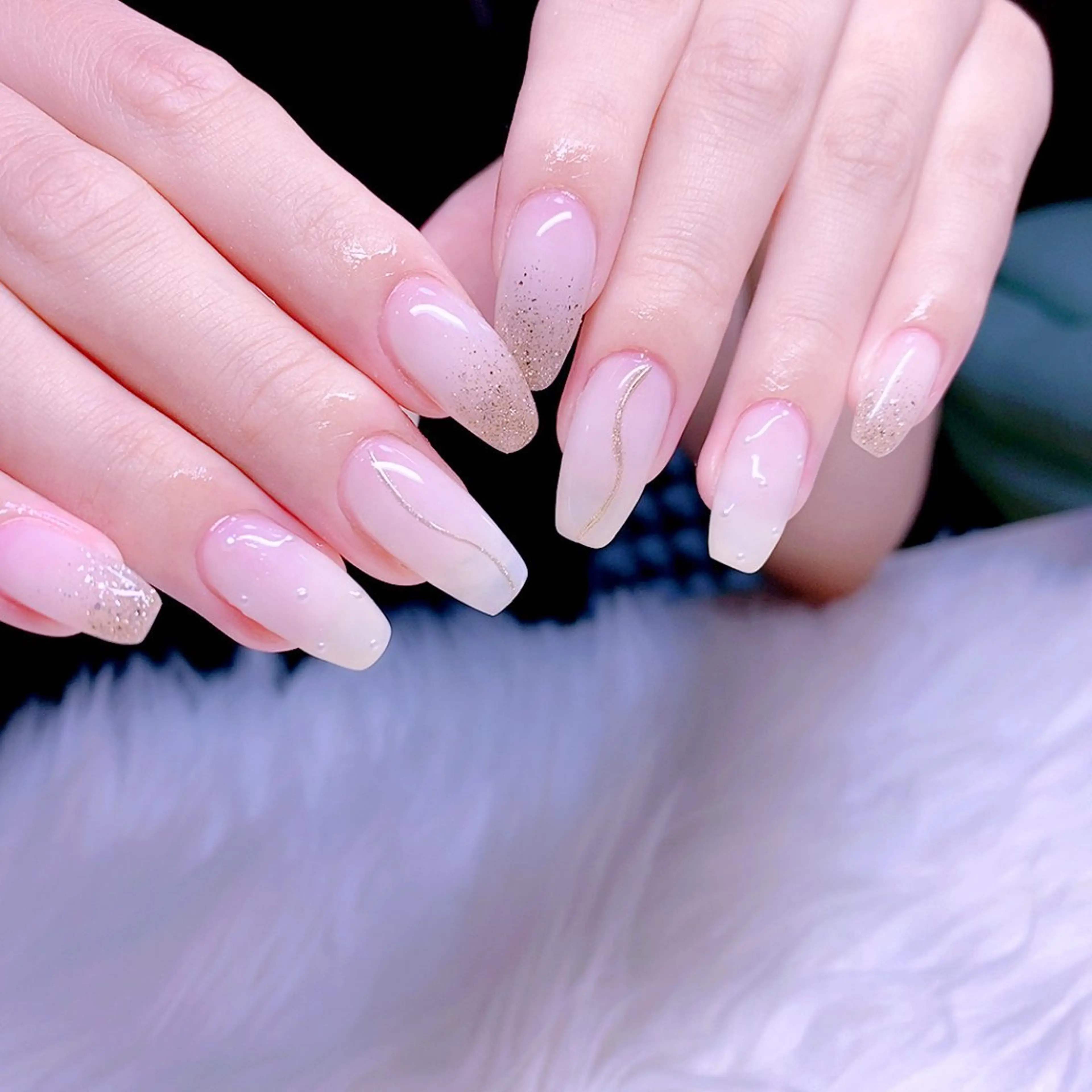 ネイル ミラーネイル シンプルネイル 夏ネイル ハンドネイル Nail Yunaのネイルデザイン