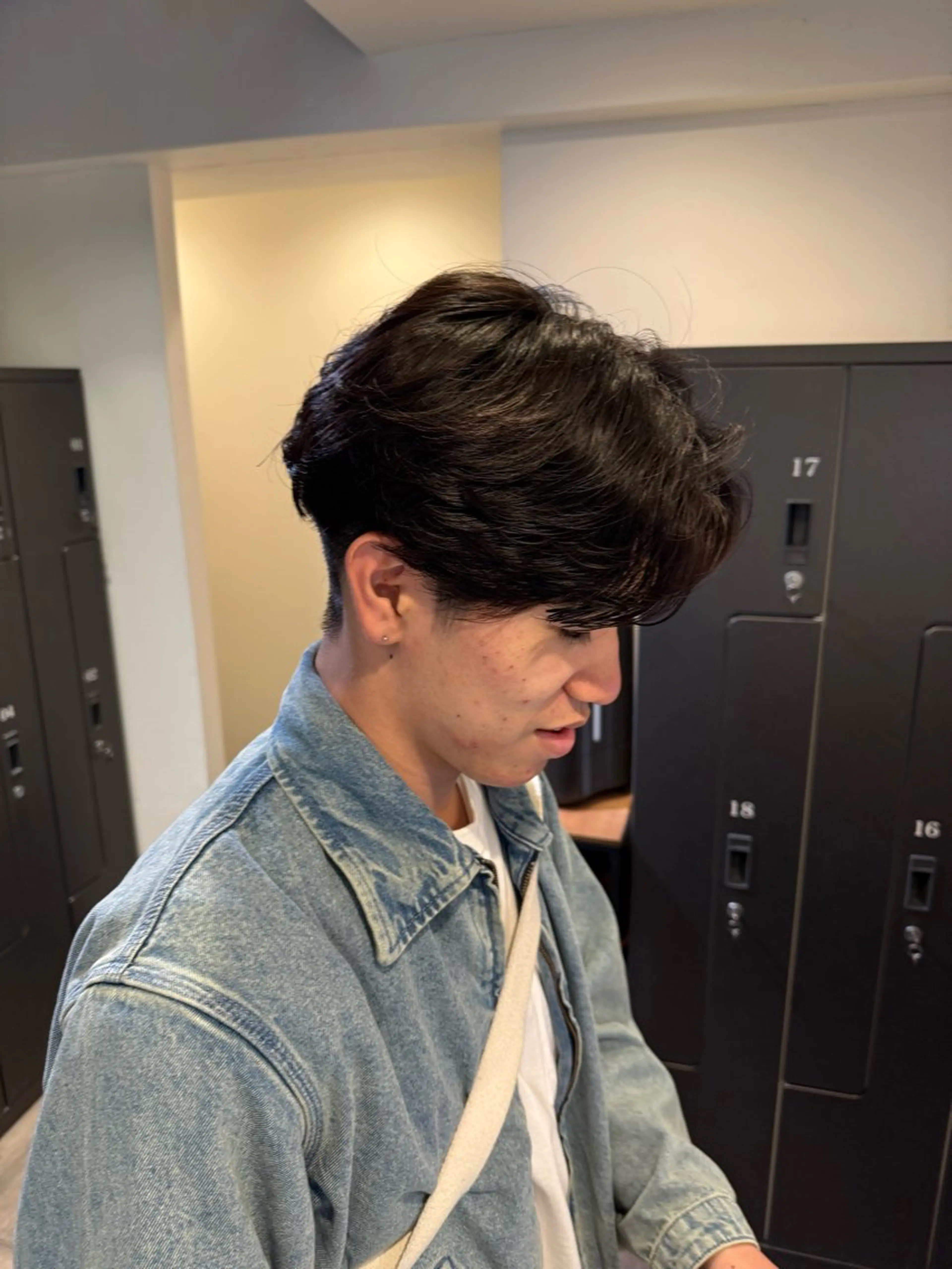 パーマ メンズ レイヤー/ハイトーン ROKUのヘアスタイル