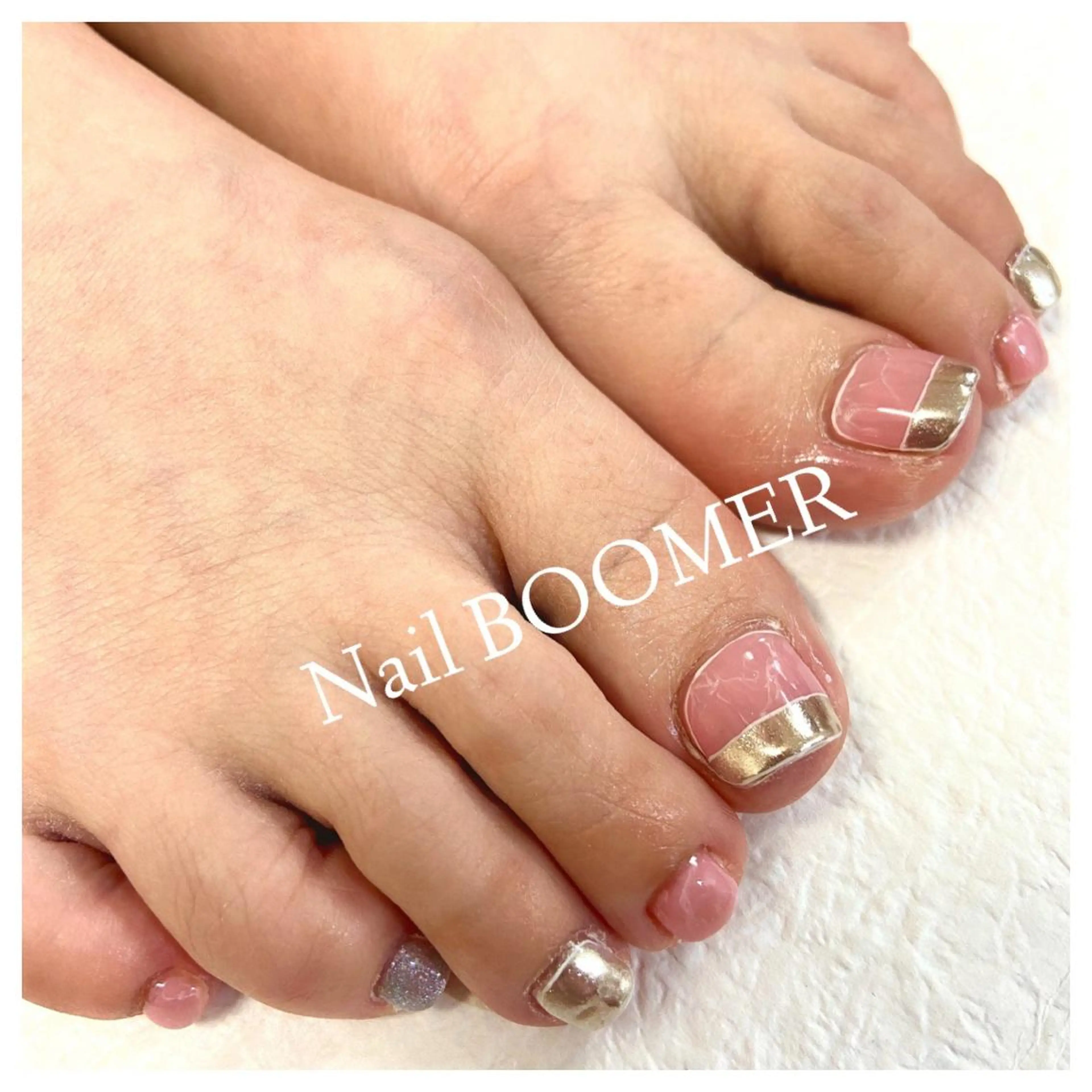 ネイル フットネイル ネイル ブーマーのネイルデザイン