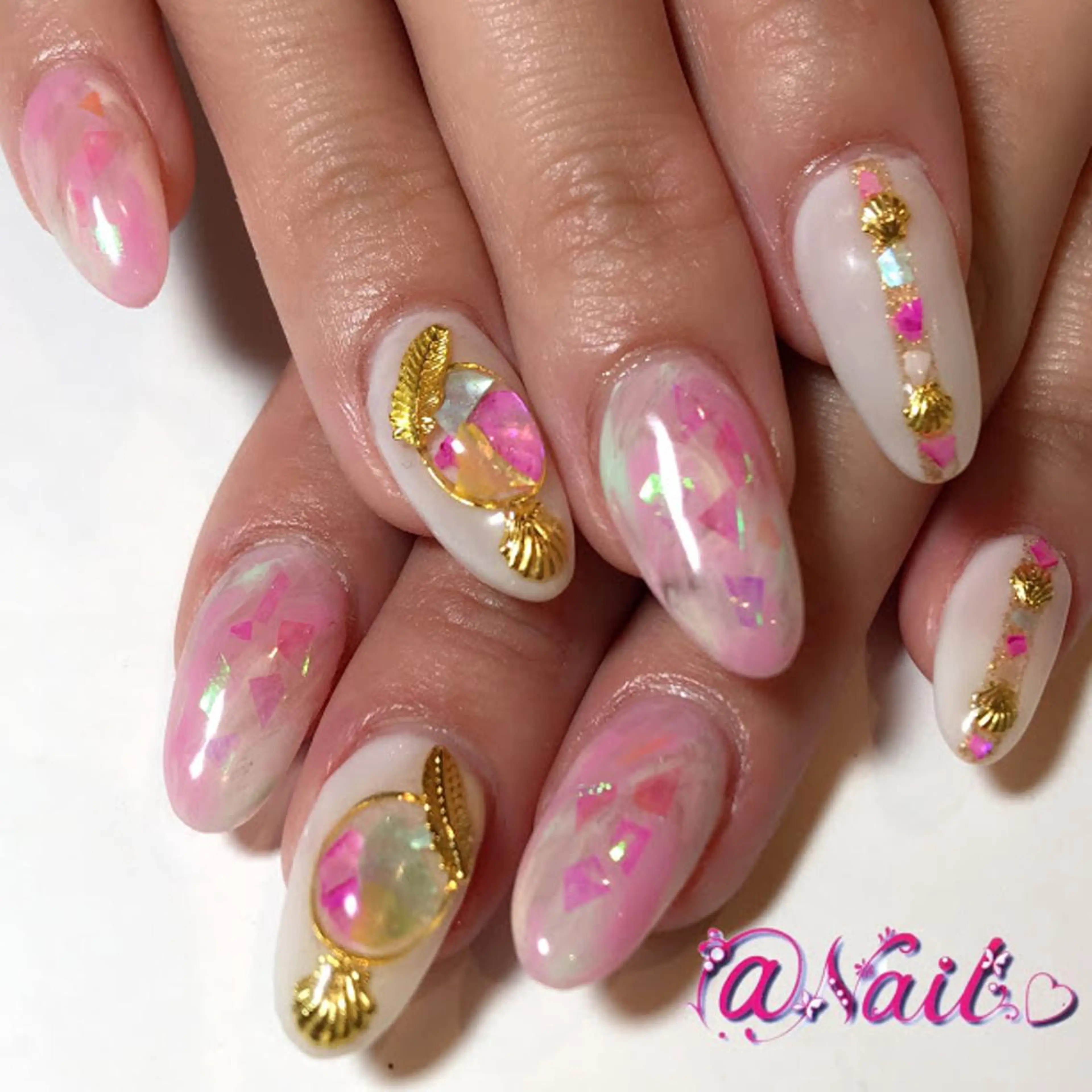 ネイル 小尾 栞のネイルデザイン