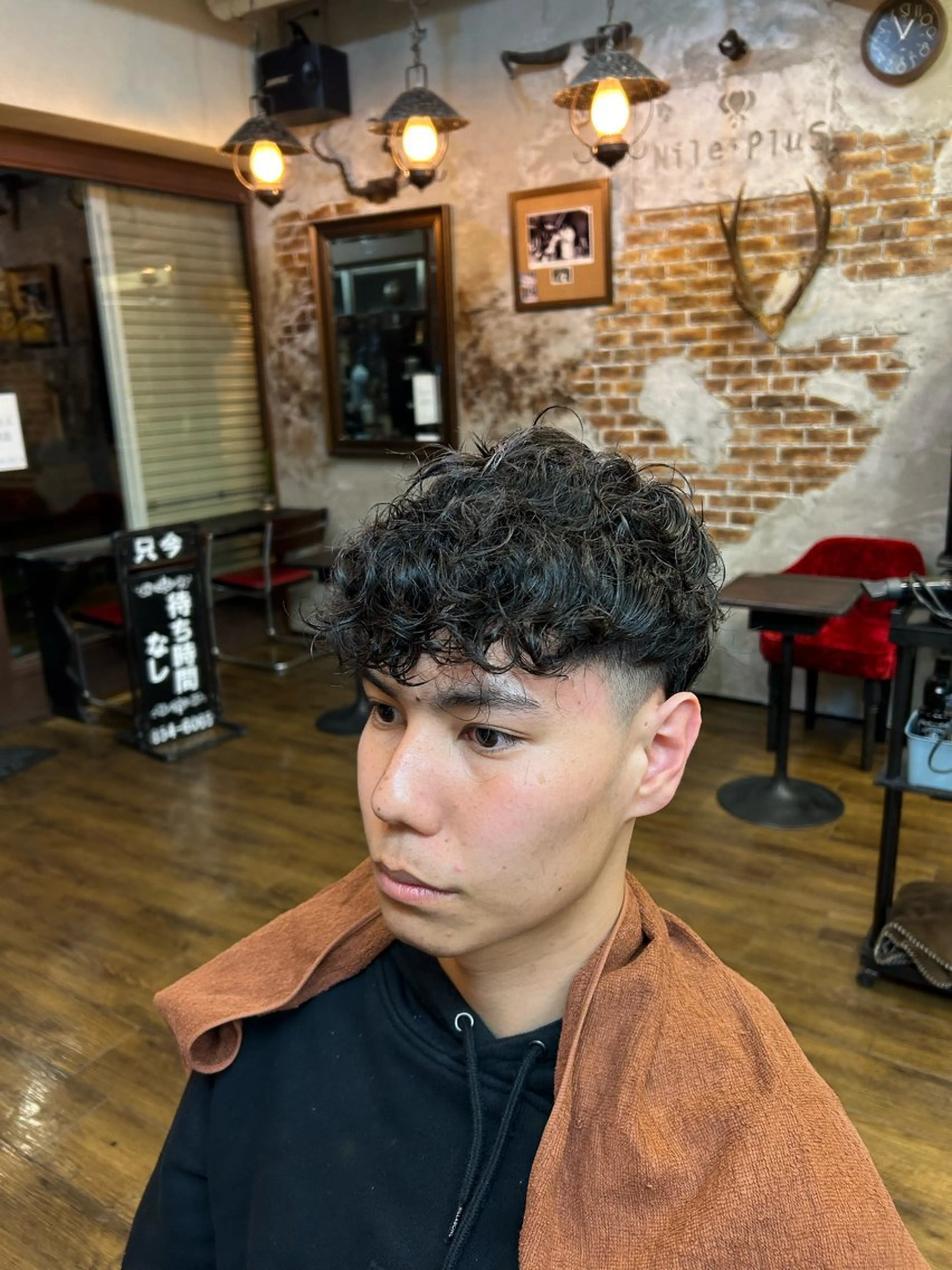 ショート メンズ メンズパーマ スペインカール ナイルプラス所属・ナイルプラス ヨウのヘアスタイル