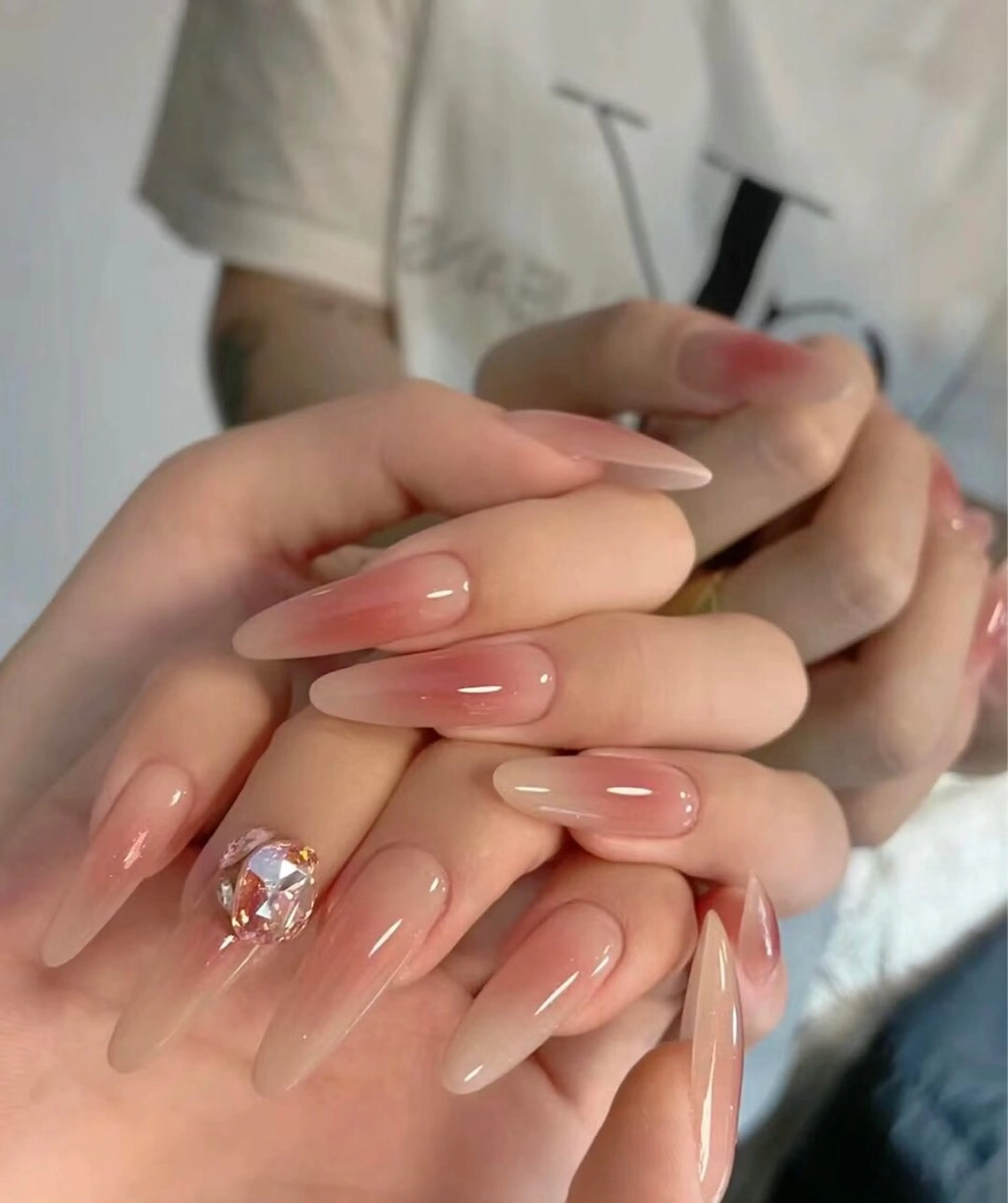 チークネイル➕チップ長さ出しの写真