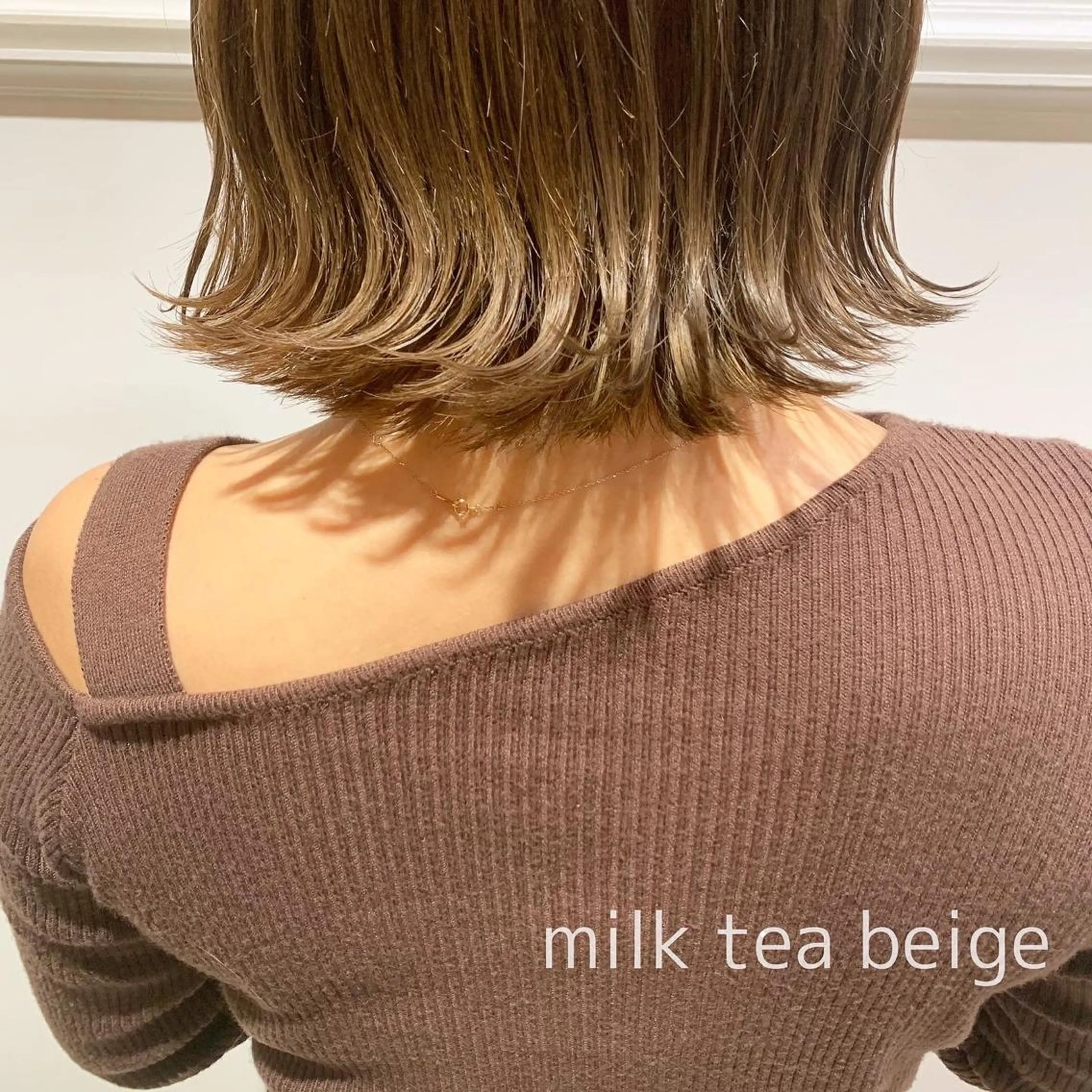 ショート カラー ベージュカラー ブリーチ ミルクティーベージュ 髪質改善カラー&TR 縮毛矯正/弱酸性矯正のヘアスタイル