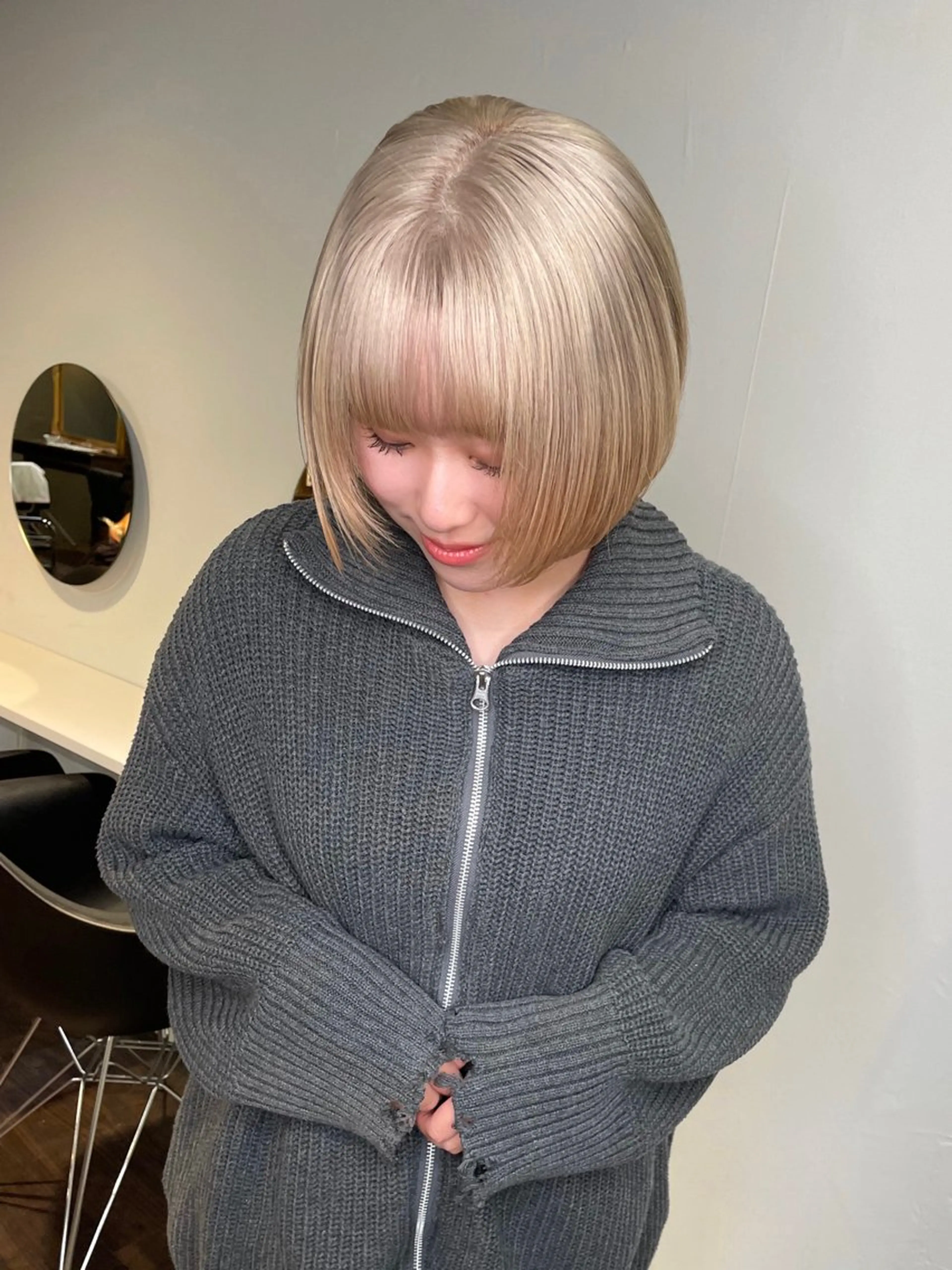 ミディアム カラー ヘアアレンジ ベージュカラー ブリーチ ダブルカラー グレージュ ミルクティーベージュ カット ヘアカラー トリートメント maoブリーチ無し 似合わせカラーのヘアスタイル