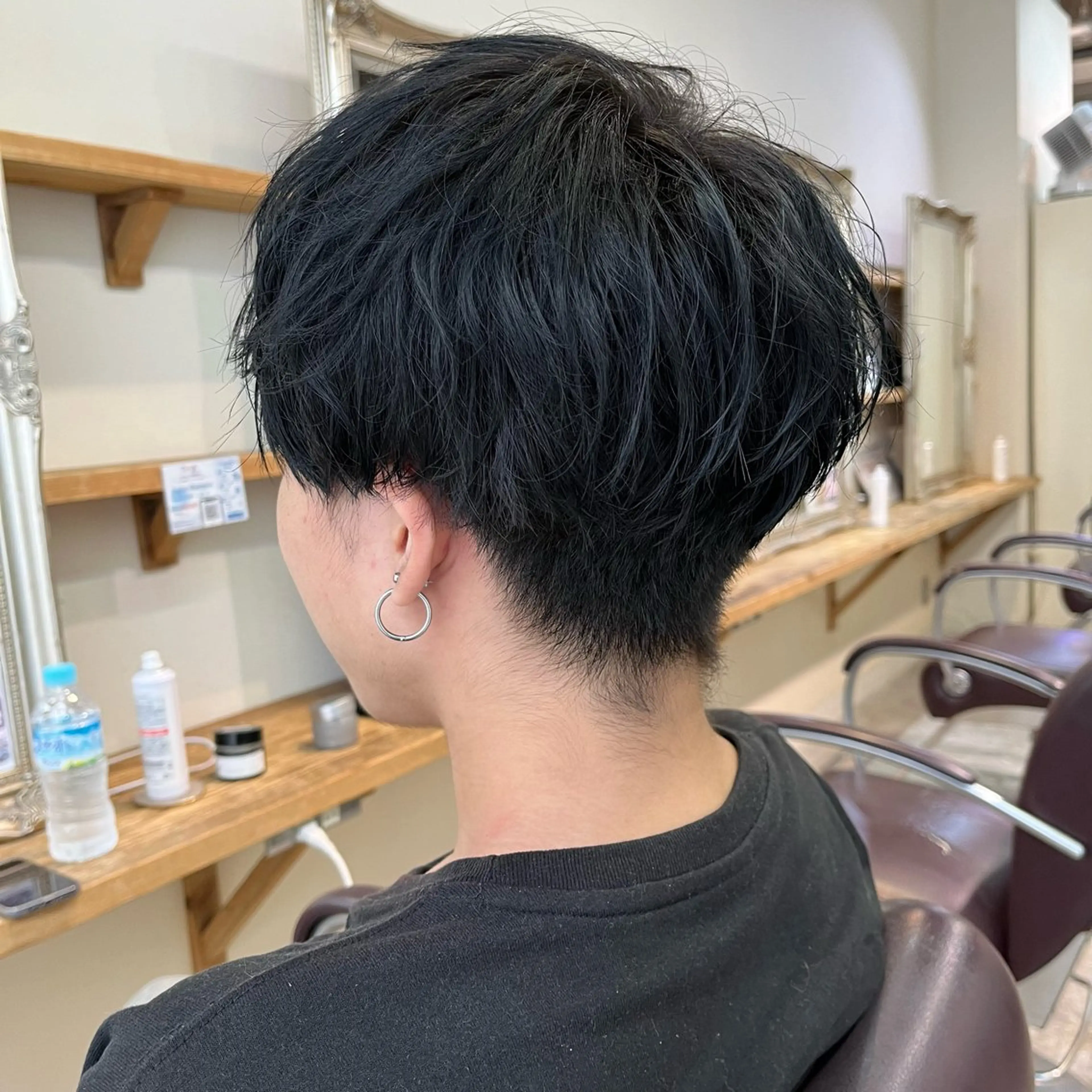 カラー メンズ メンズブリーチ メンズ就活ヘア 黒髪 ブリーチ ヘアカラー フェザーパーマ🌙 毛流れ yuzukiのヘアスタイル