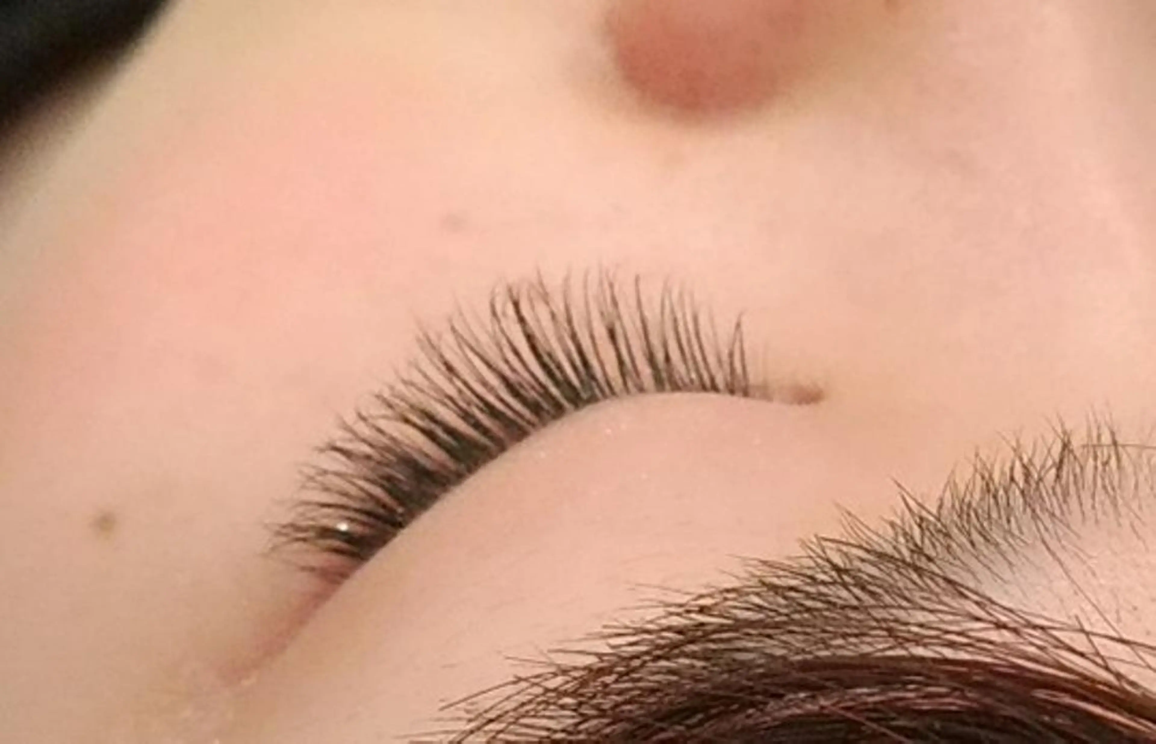 マツエク・マツパ Jカール soin de brace あやめ池店所属・松井 冴のマツエク・マツパデザイン