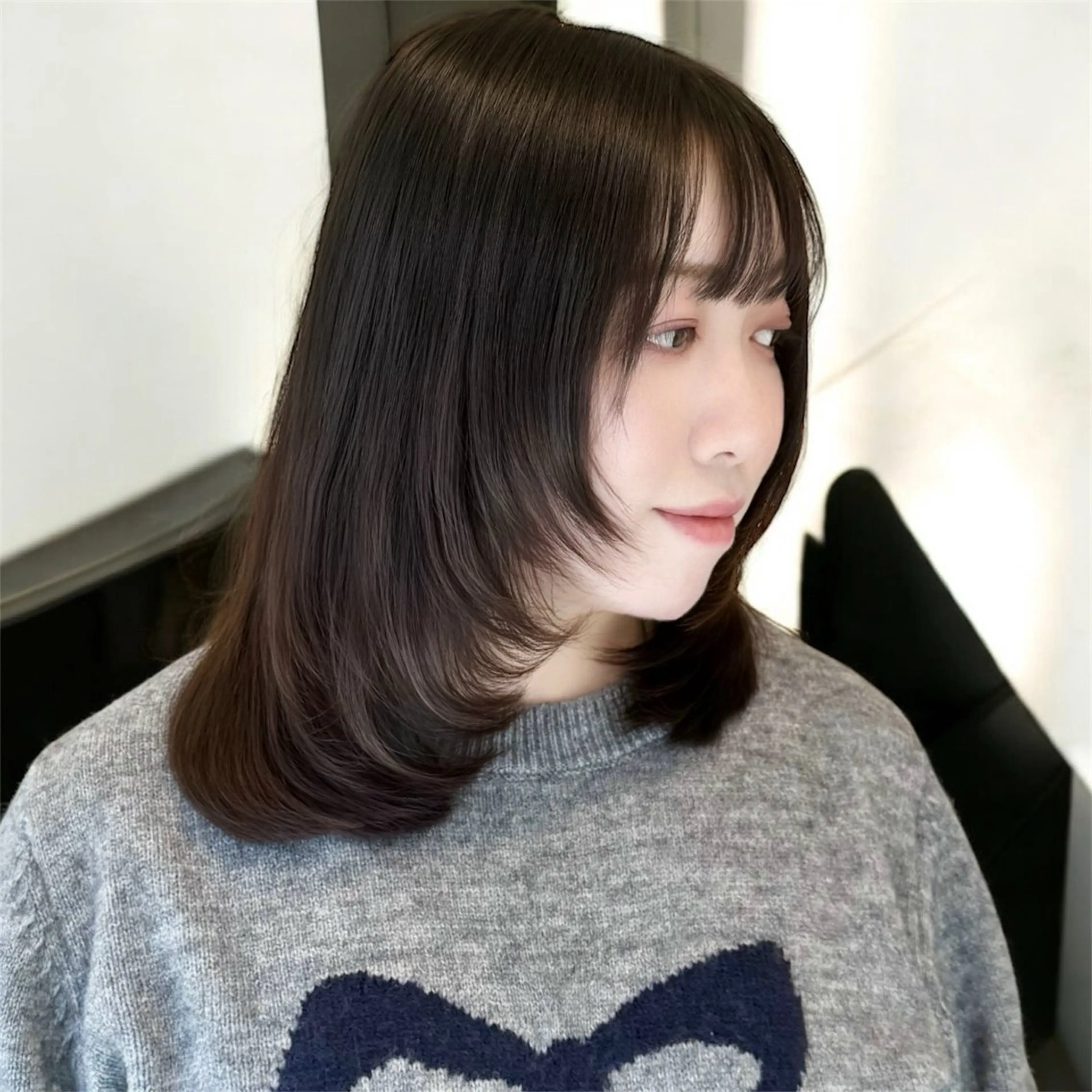 ミディアム カラー ヘアアレンジ 韓国ヘア/レイヤー 顔周りカット/ユキナのヘアスタイル