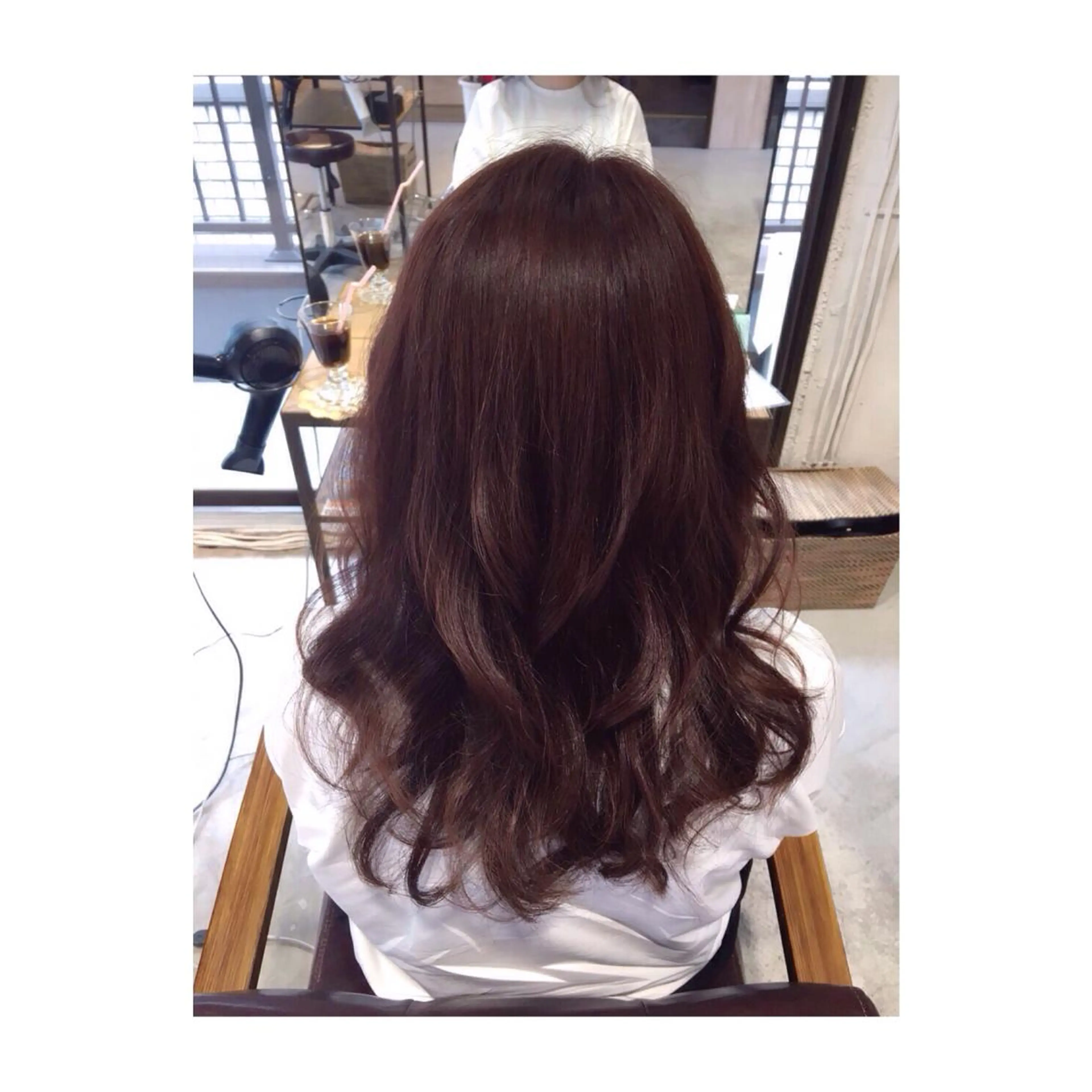 セミロング ロング カラー パーマ ピンクカラー アオガミ （前髪顔周りカット）のヘアスタイル