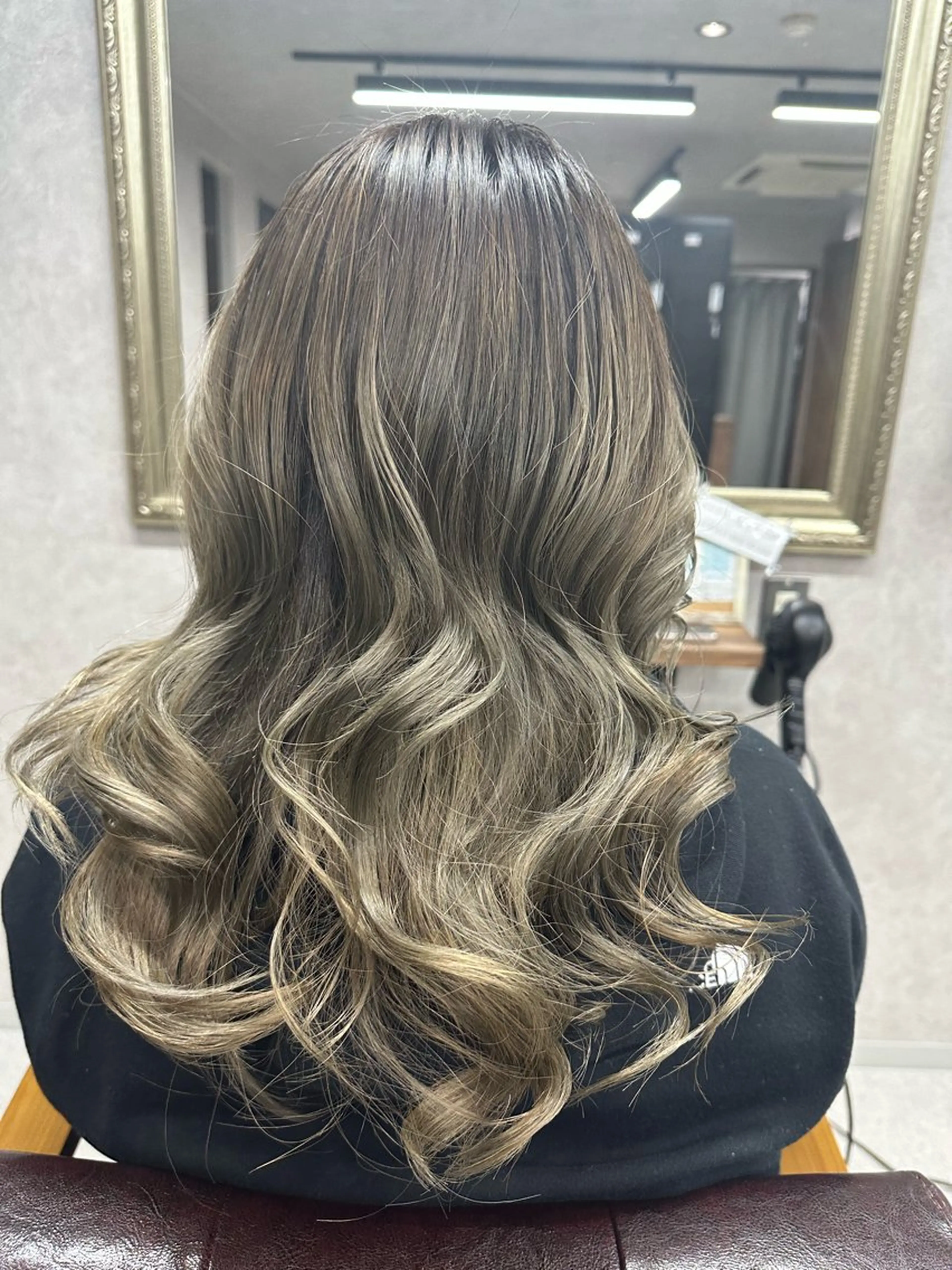 ロング カラー カット ヘアカラー トリートメント Lien 深井店のヘアスタイル
