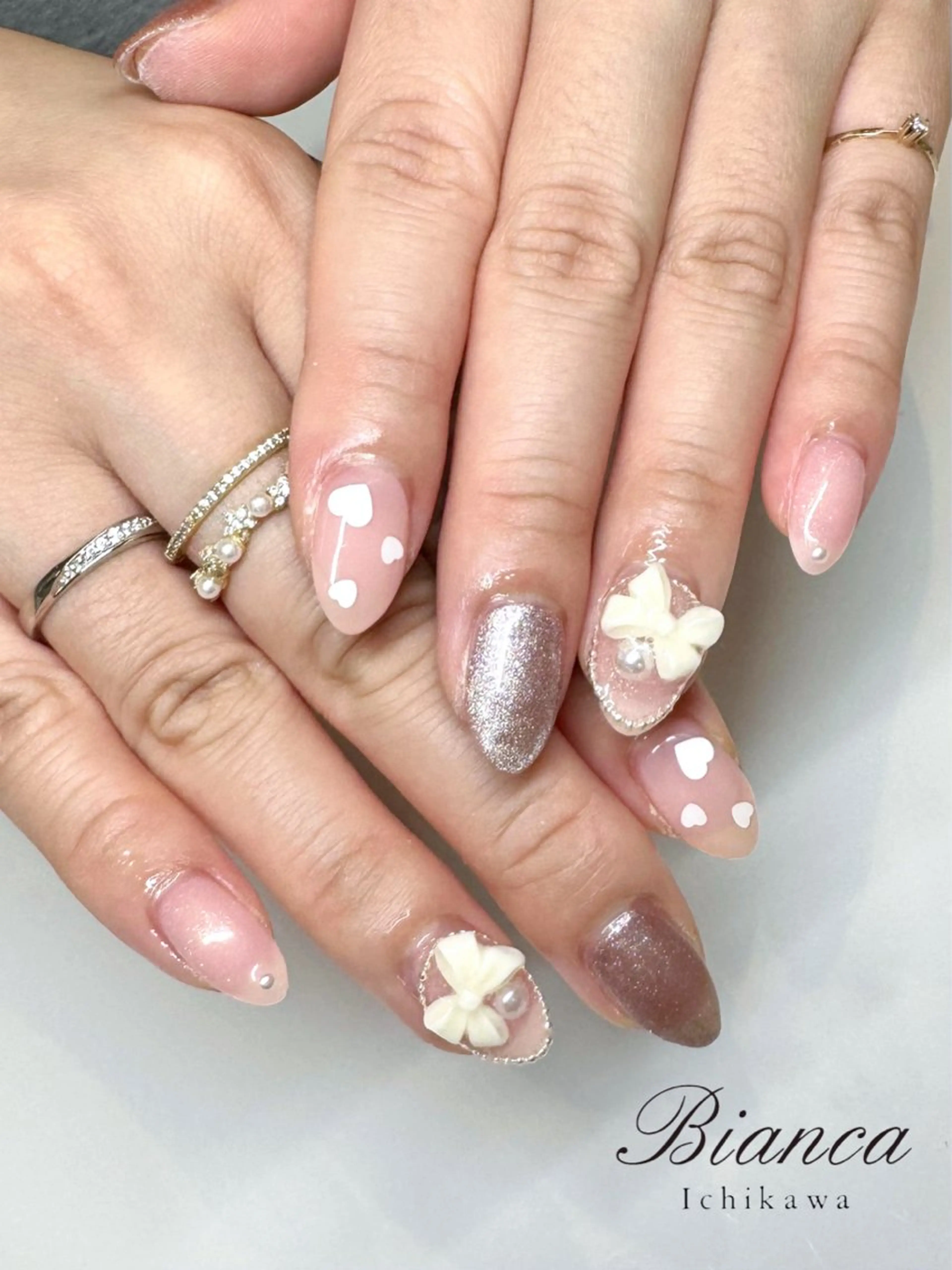 ネイル Bianca 石井🎀のネイルデザイン