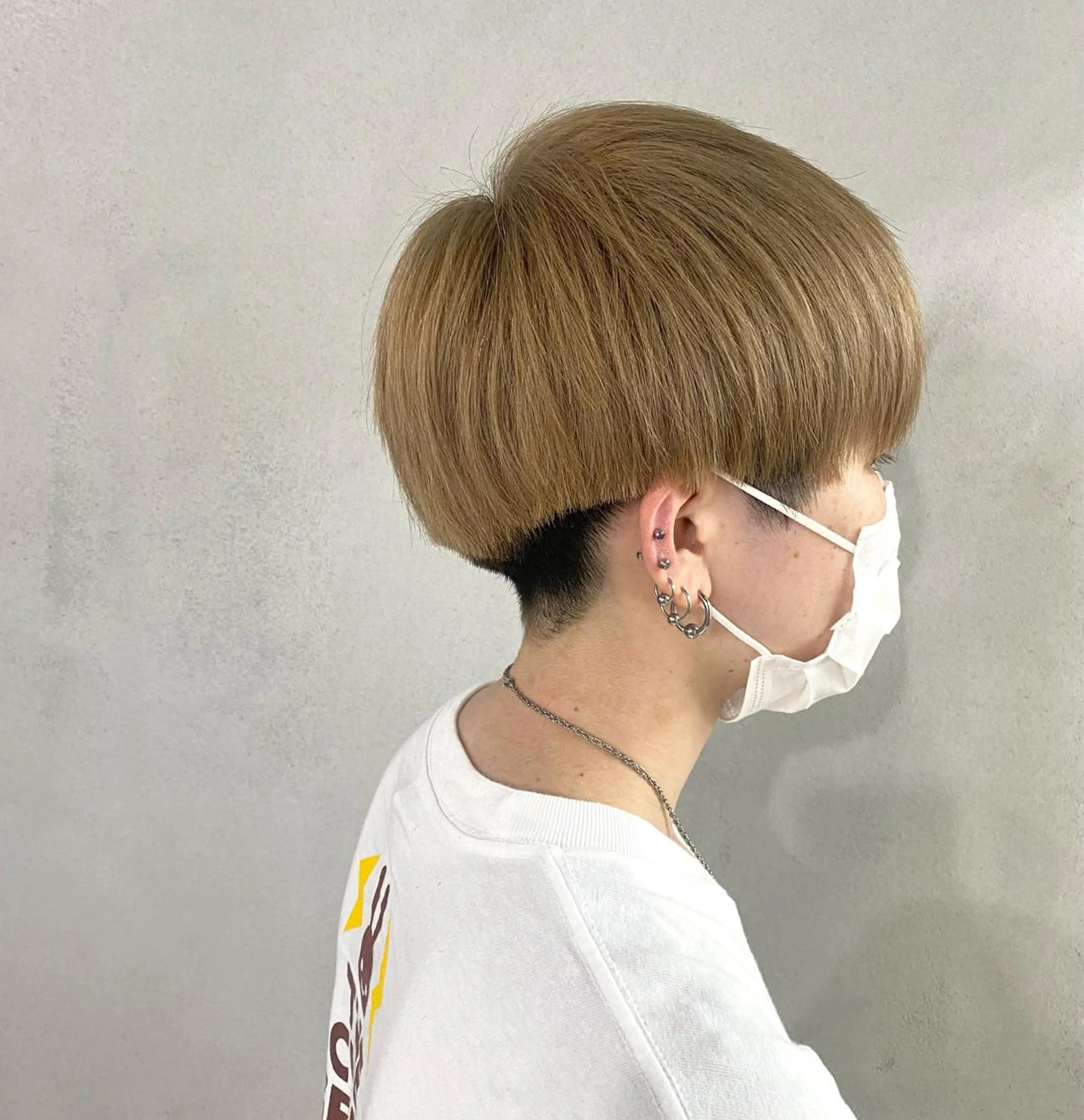 ショート カラー 刈り上げ カット ヘアカラー トリートメント #tag 佐藤璃美のヘアスタイル