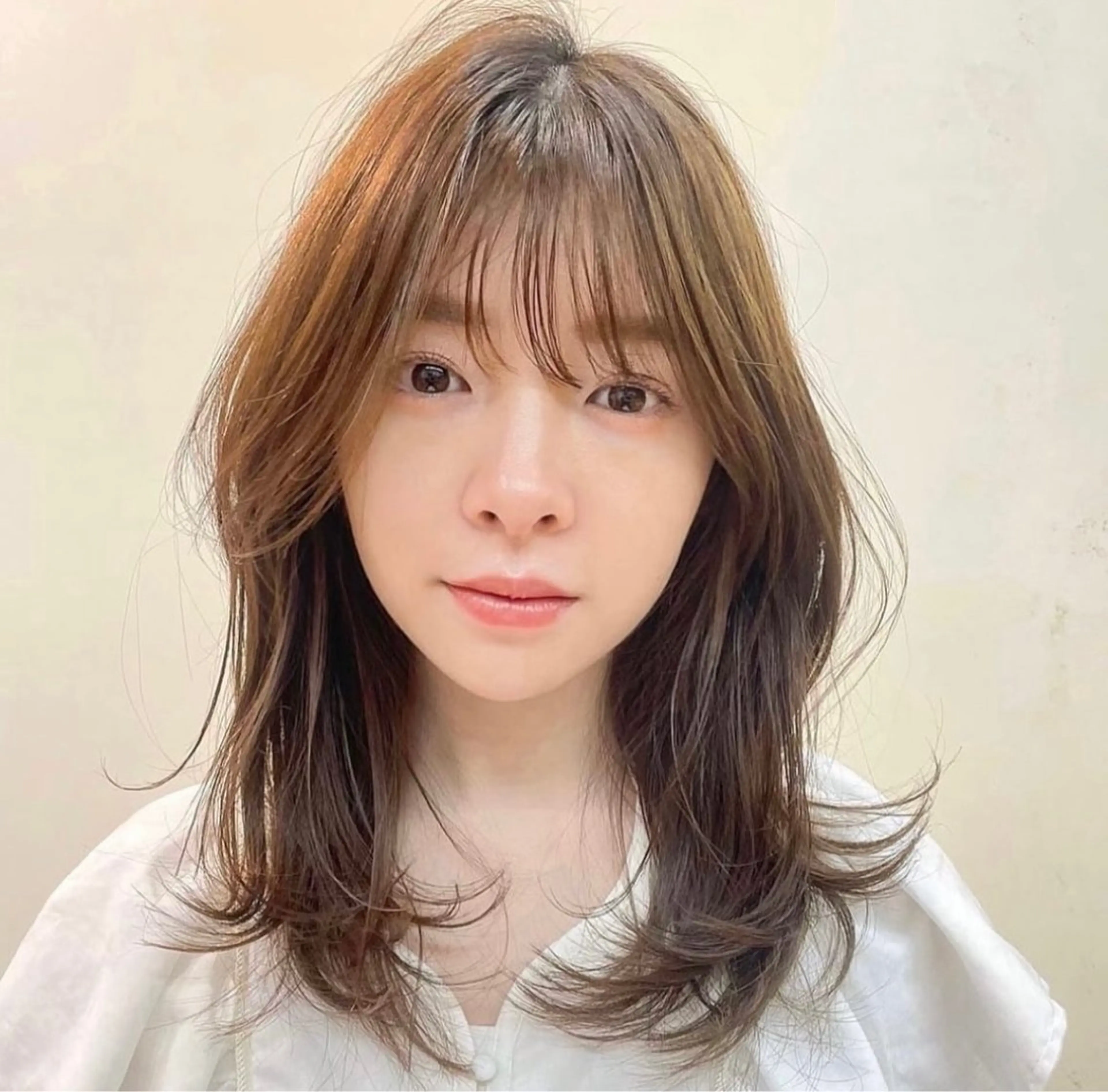 ミディアム カラー ベージュカラー くびれヘア カット ヘアカラー トリートメント TOI所属・内野   龍海 / レイヤーカットのヘアスタイル