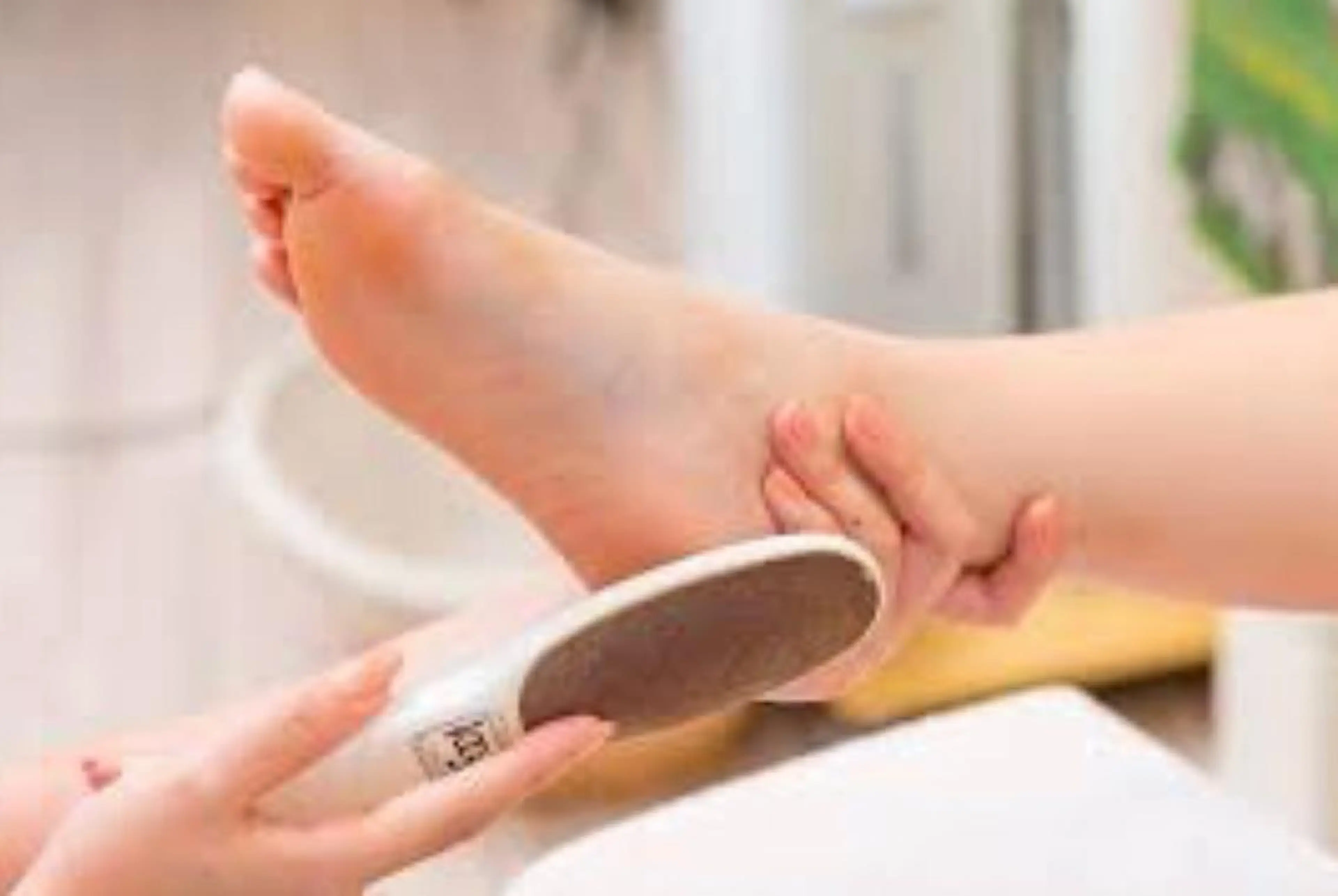 ⭐️フット角質足裏クイックケア⭐️（膝までのオイルマッサージ付き☆）の写真