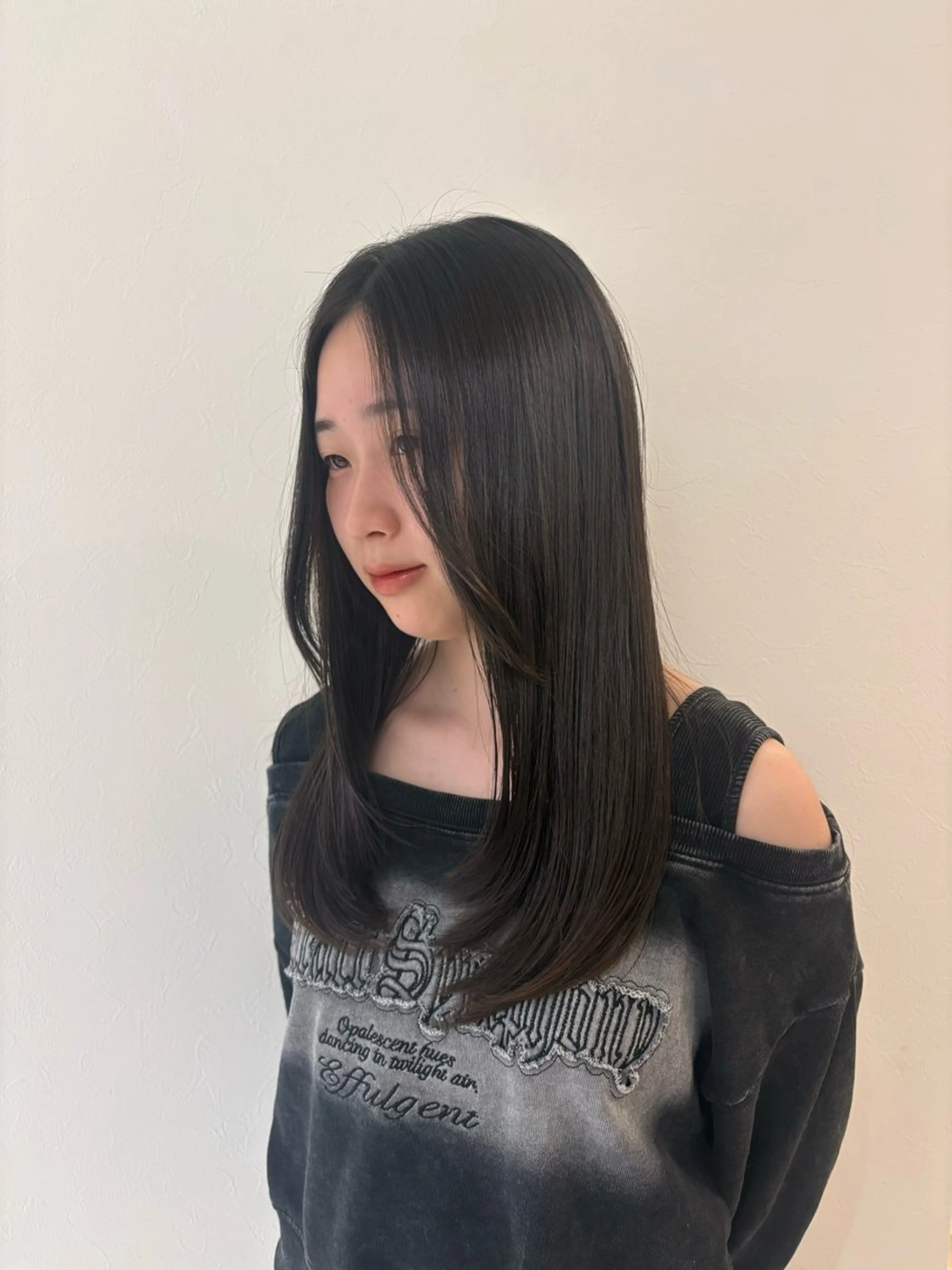 ロング レイヤーカット カット abilita MIYUのヘアスタイル