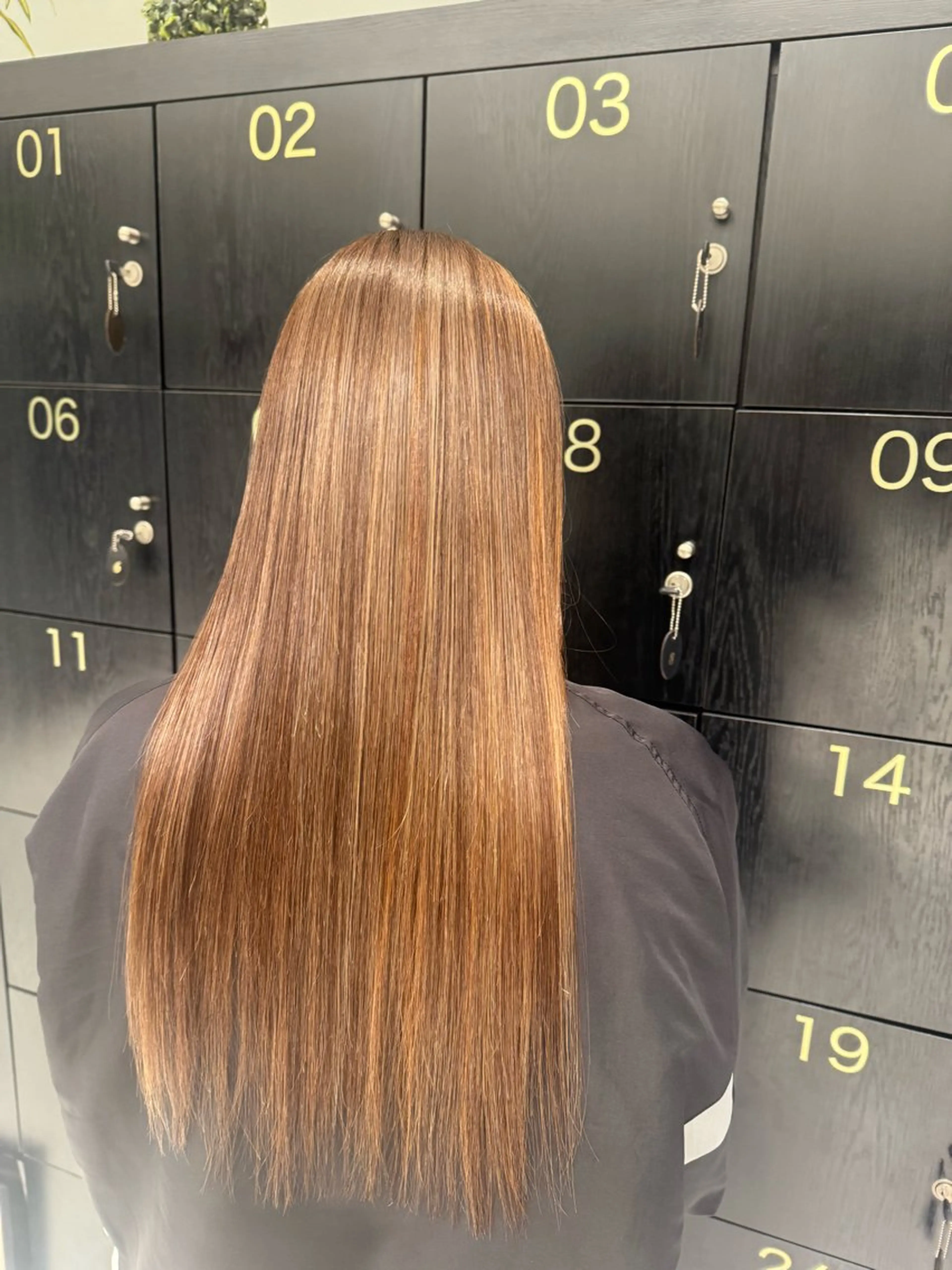 カラー 伊藤 柚奈のヘアスタイル