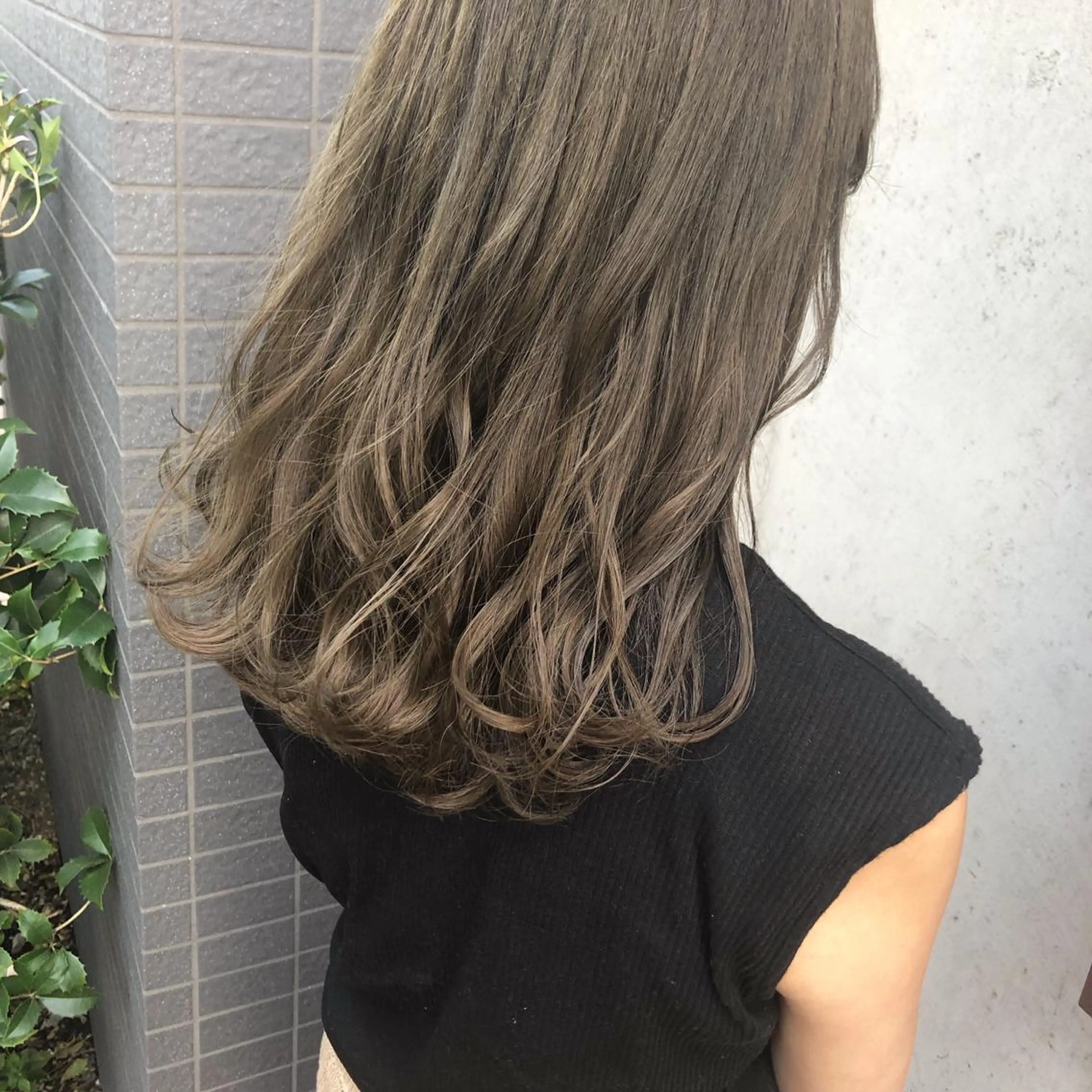 ロング カラー アッシュ ベージュカラー ブリーチ オリーブアッシュ オリーブベージュ 韓国風ヘア♡ runaのヘアスタイル